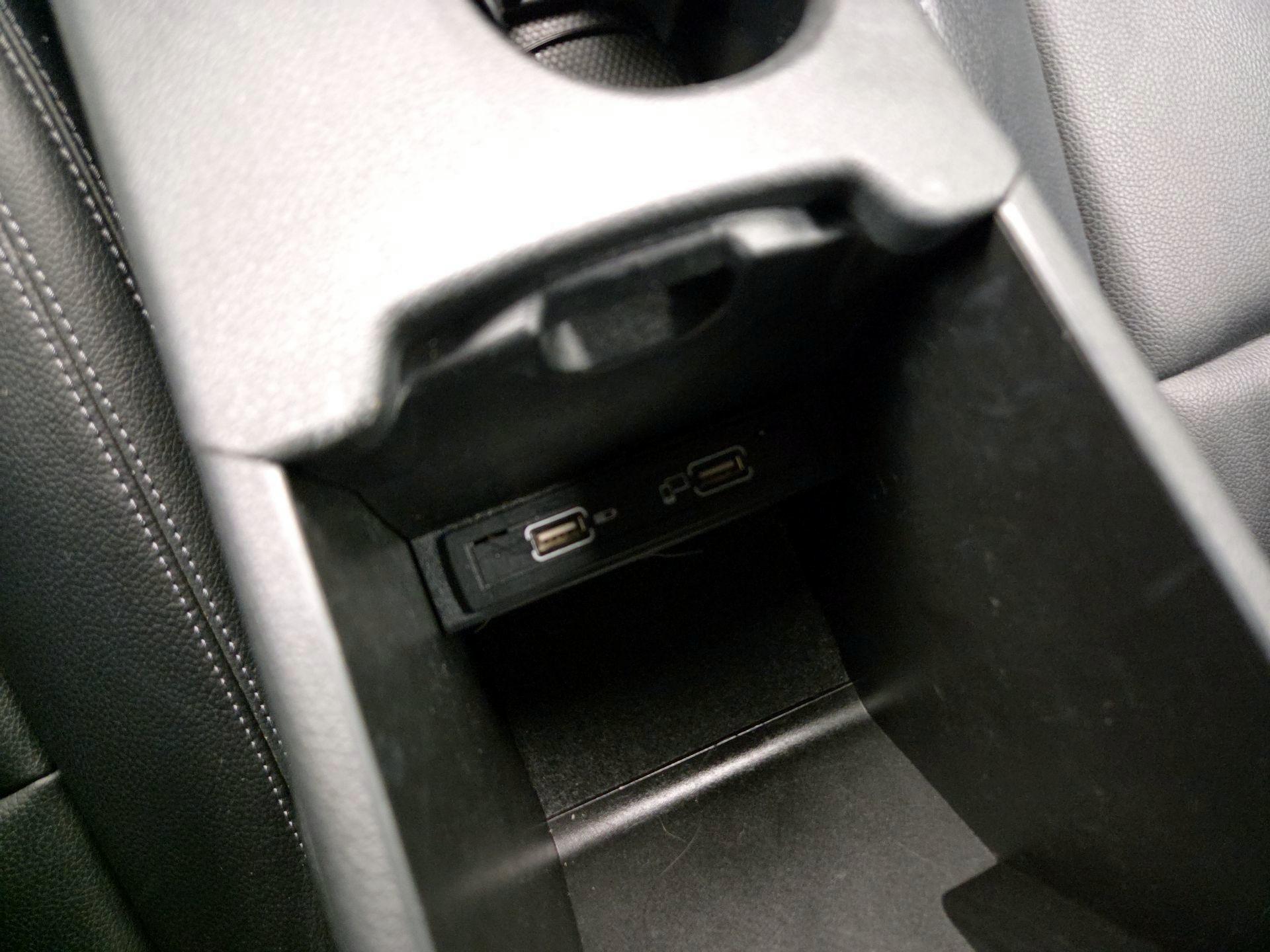 Thumbnail: 2019 Mercedes-Benz CLA - 18