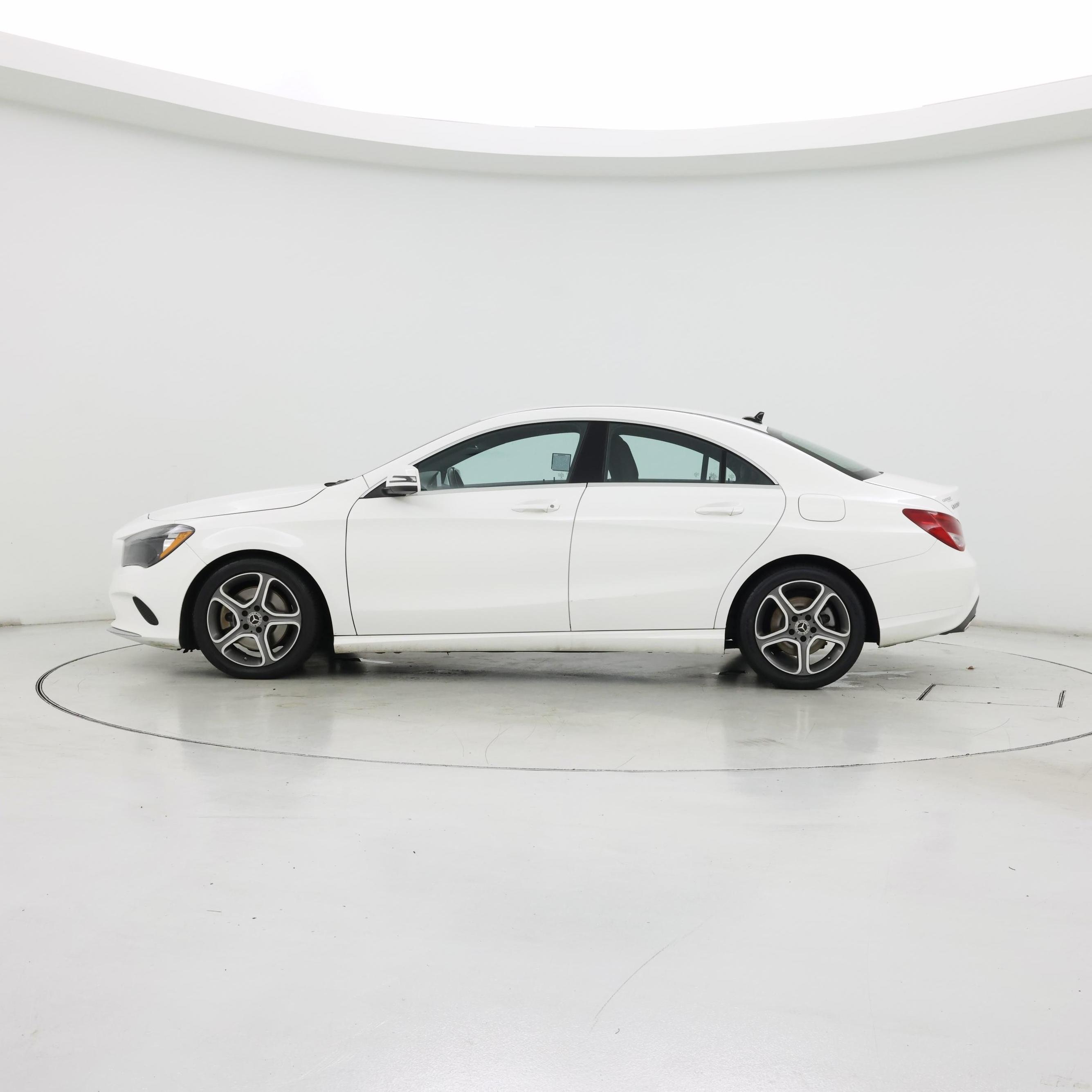 Thumbnail: 2019 Mercedes-Benz CLA - 3