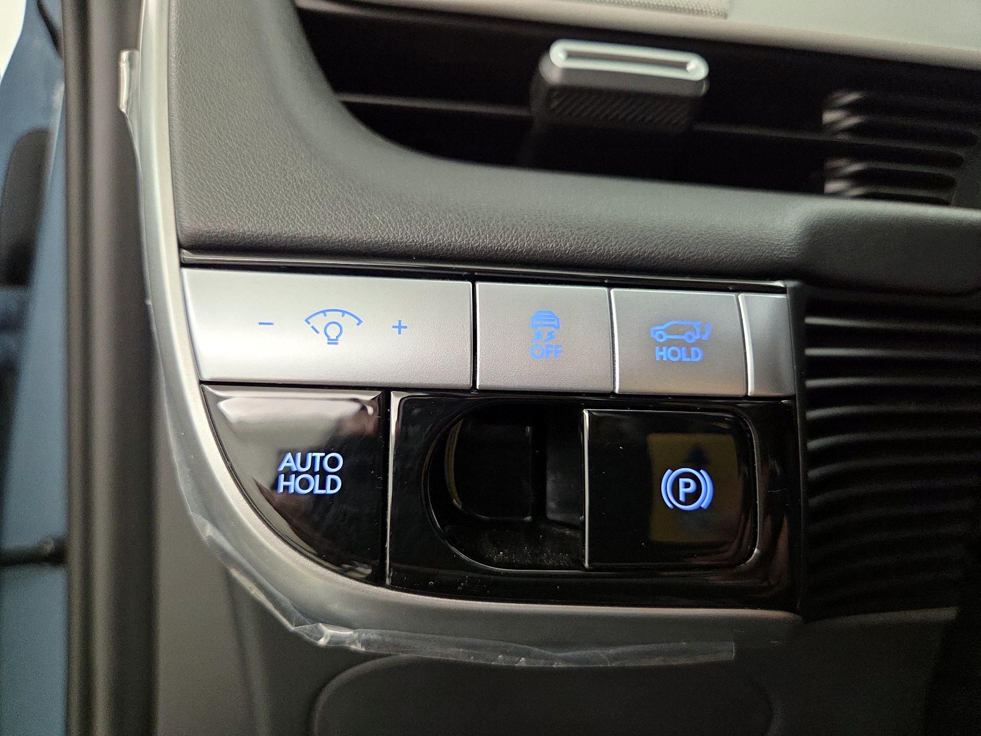 Thumbnail: 2024 Hyundai Ioniq 5 - 13