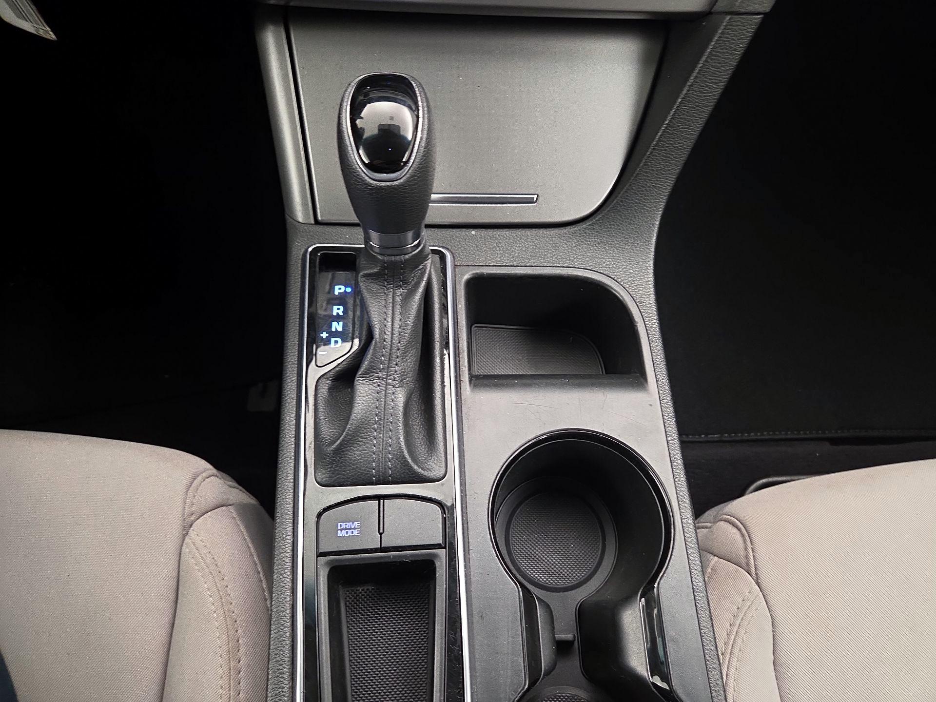 Thumbnail: 2016 Hyundai Sonata - 17