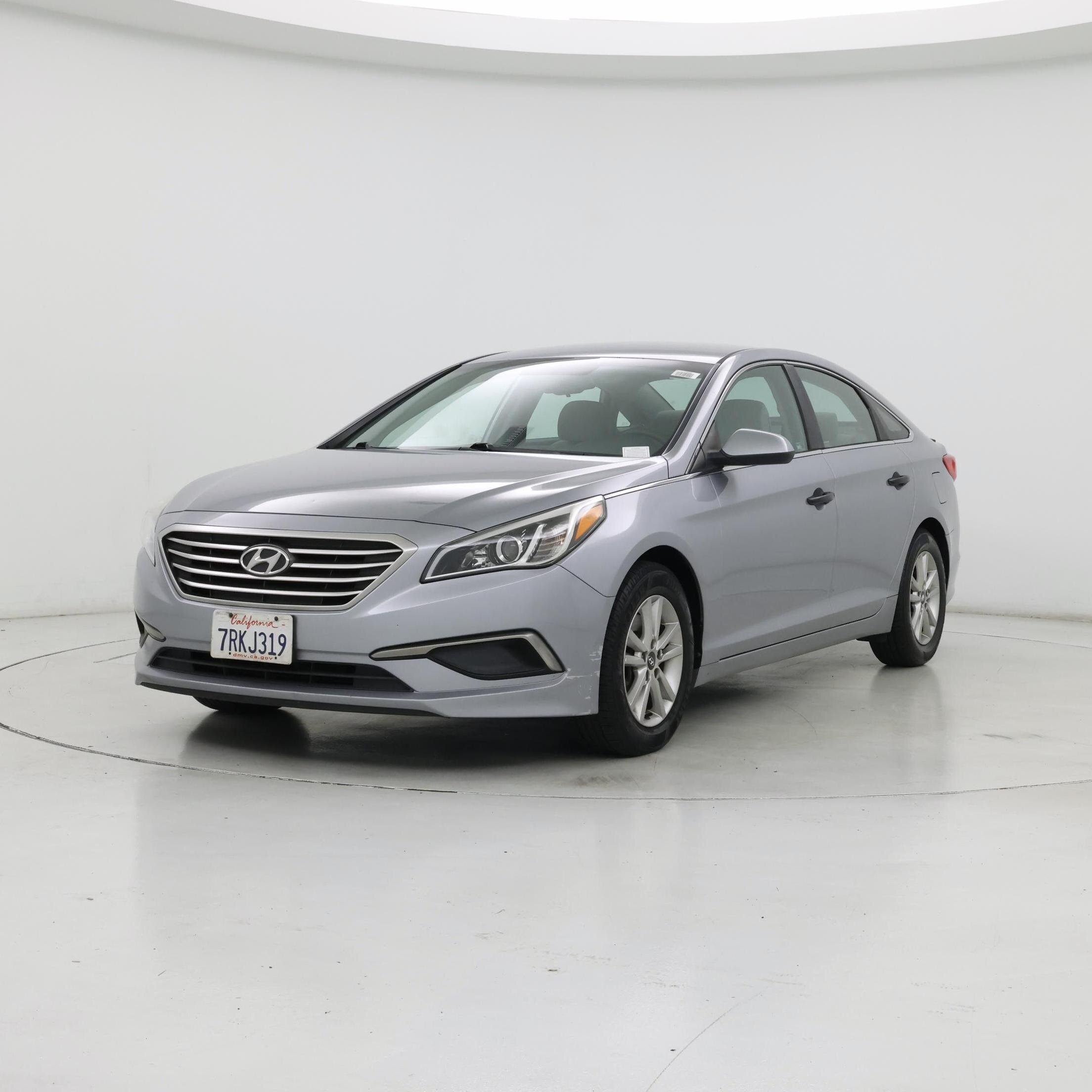 Thumbnail: 2016 Hyundai Sonata - 4