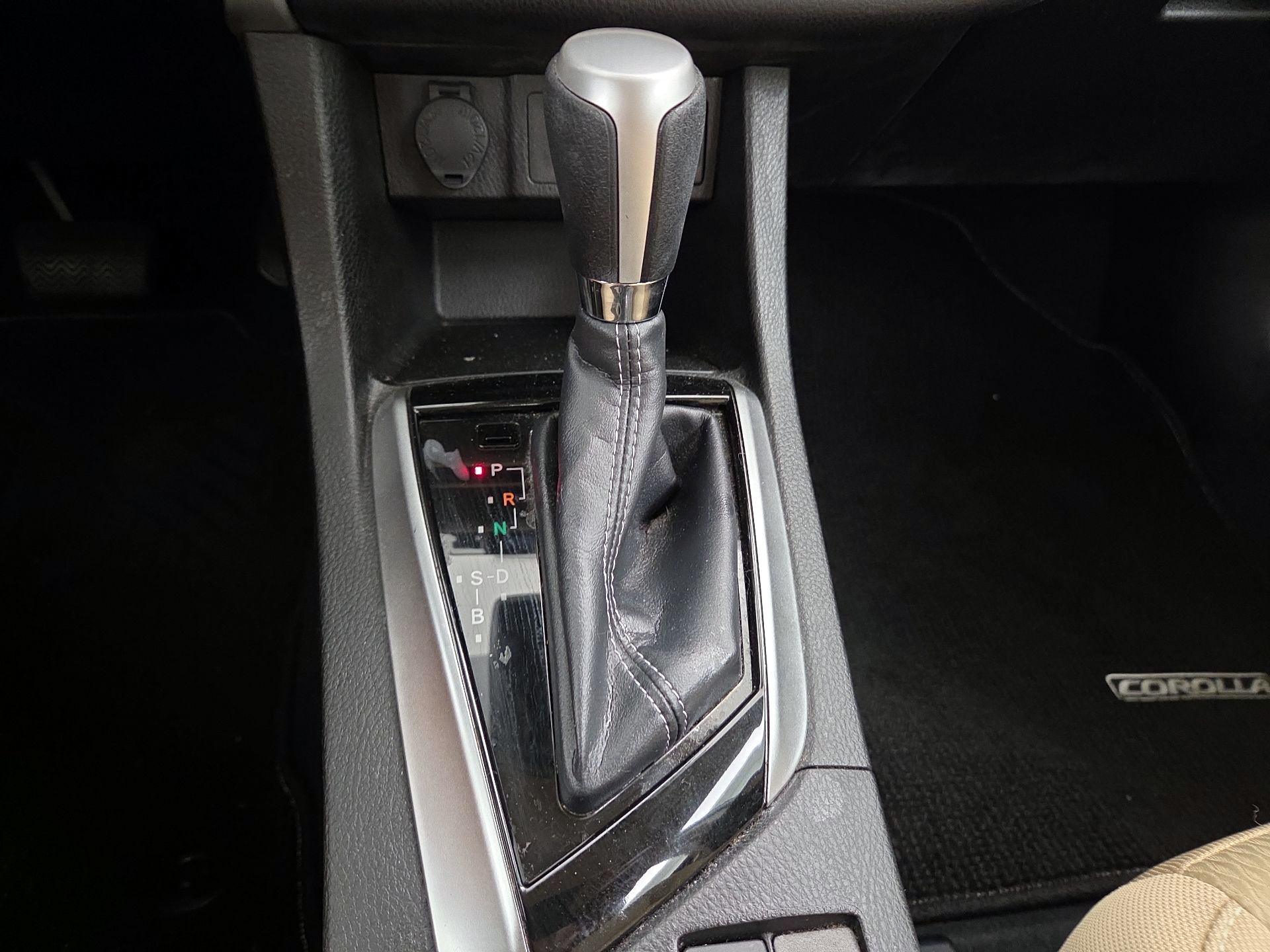 Thumbnail: 2017 Toyota Corolla - 17