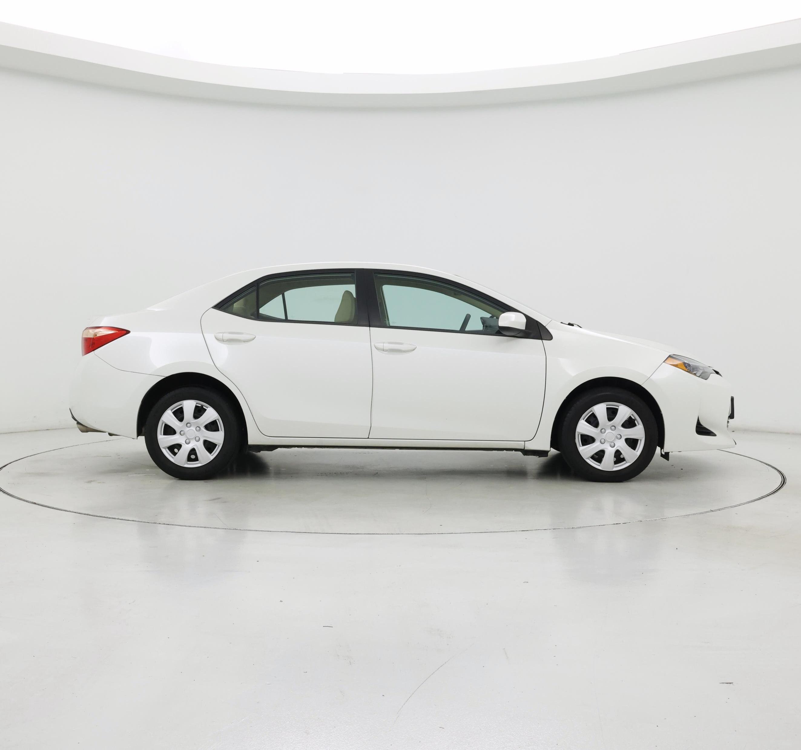 Thumbnail: 2017 Toyota Corolla - 7