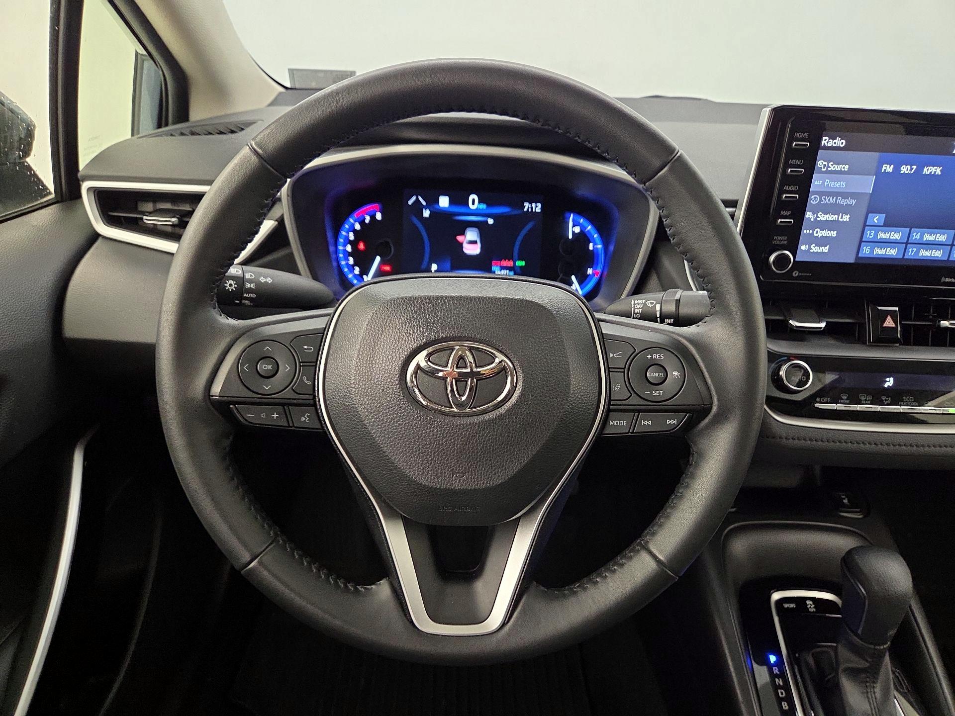 Thumbnail: 2022 Toyota Corolla - 10