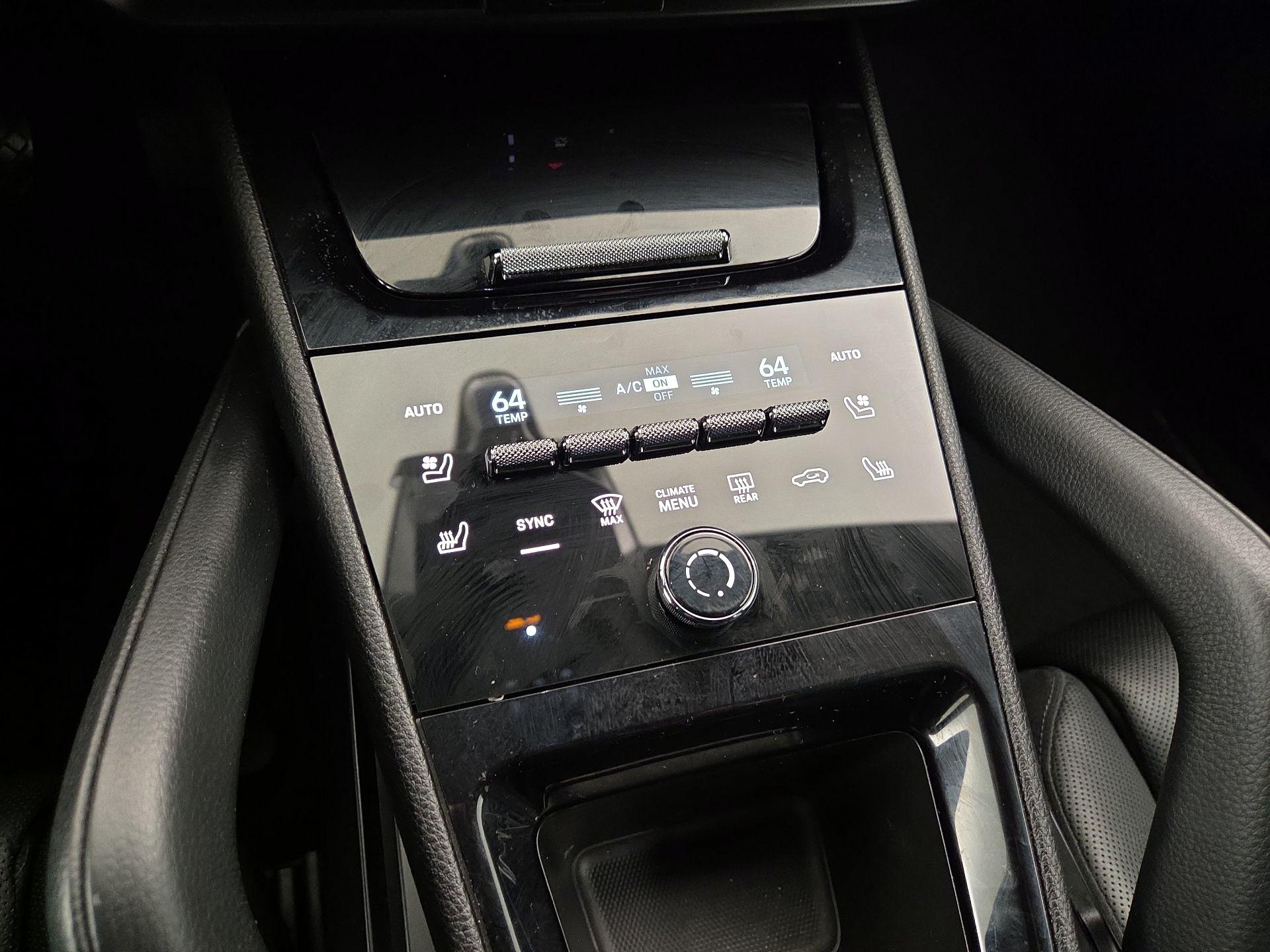 Thumbnail: 2024 Porsche Cayenne - 17