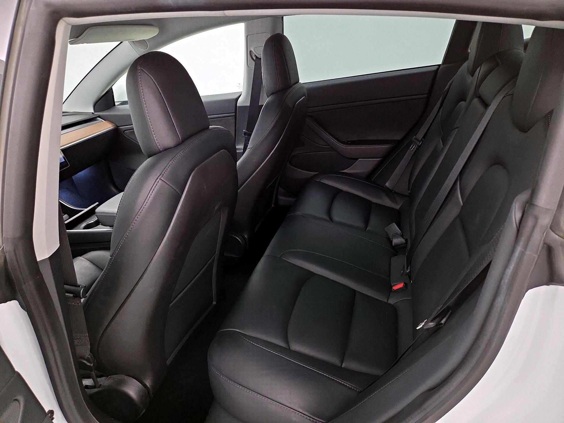 Thumbnail: 2020 Tesla Model 3 - 18