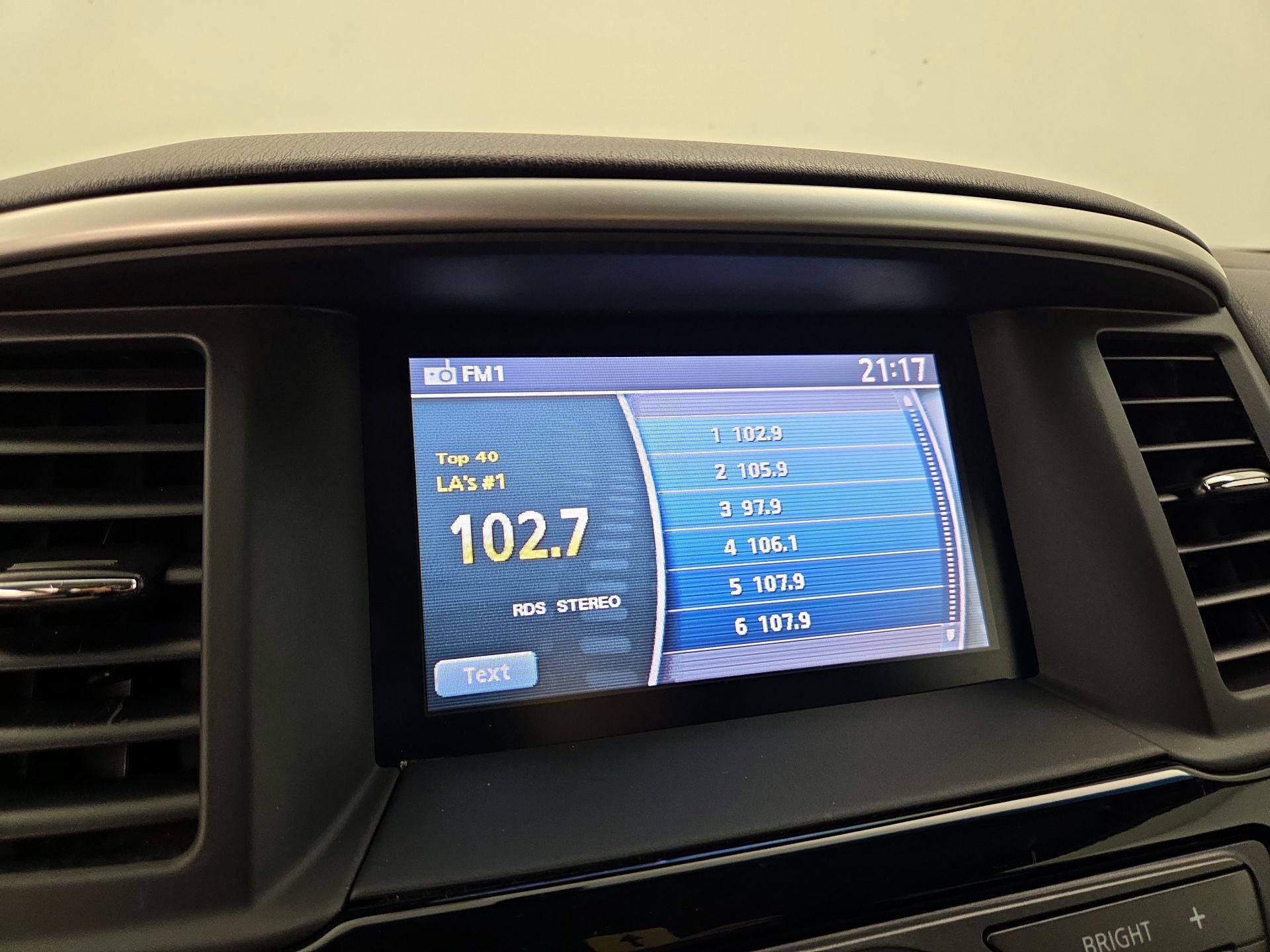 Thumbnail: 2016 Nissan Pathfinder - 15