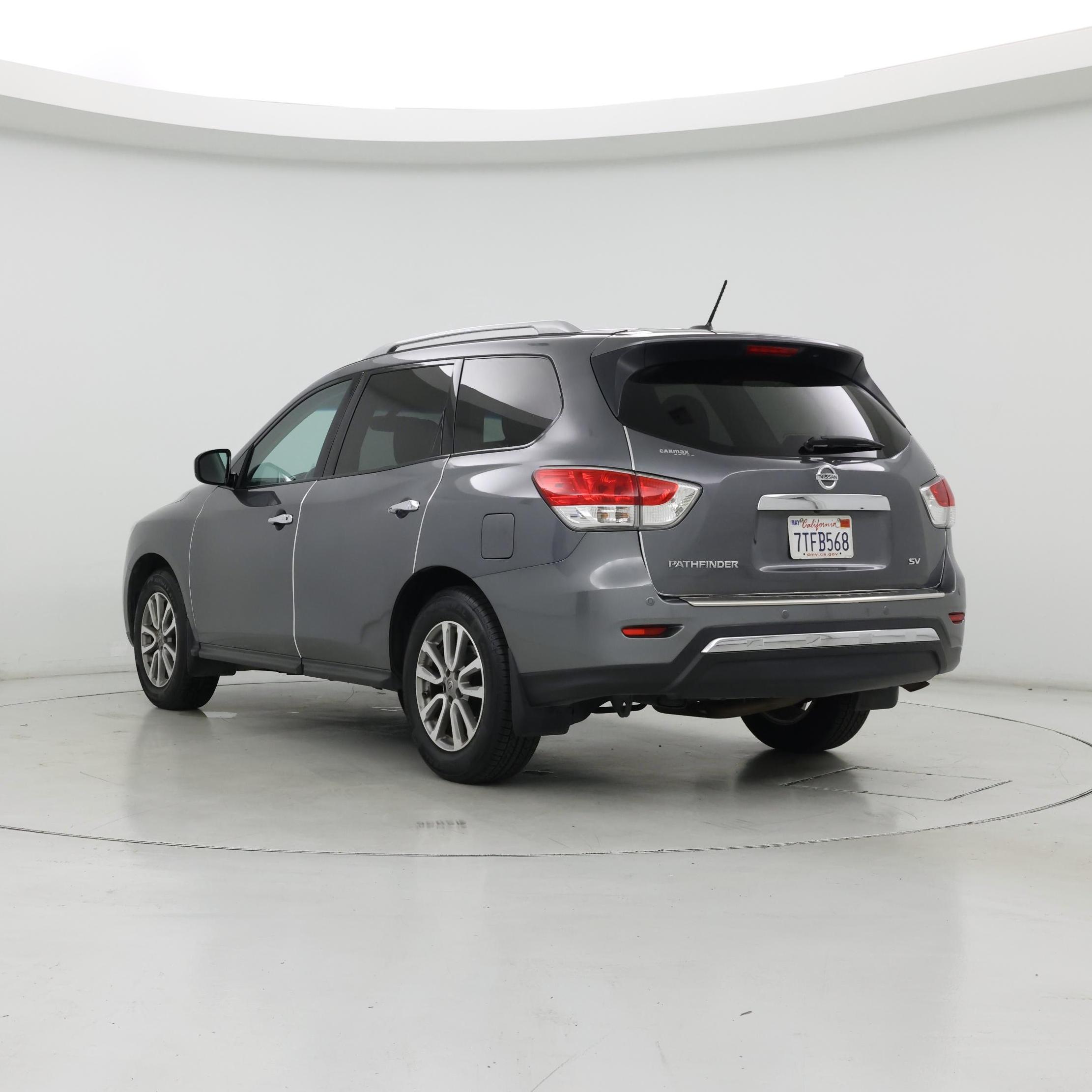 Thumbnail: 2016 Nissan Pathfinder - 2