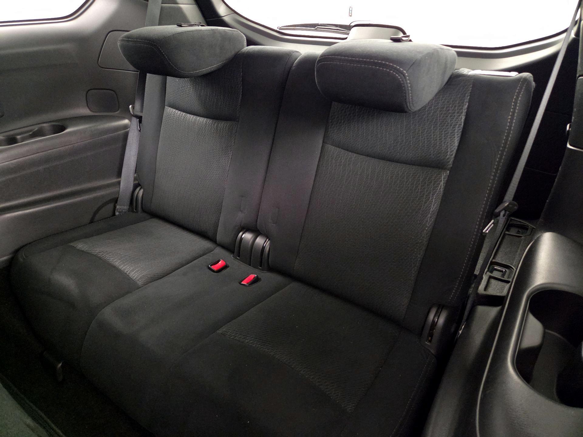 Thumbnail: 2016 Nissan Pathfinder - 20