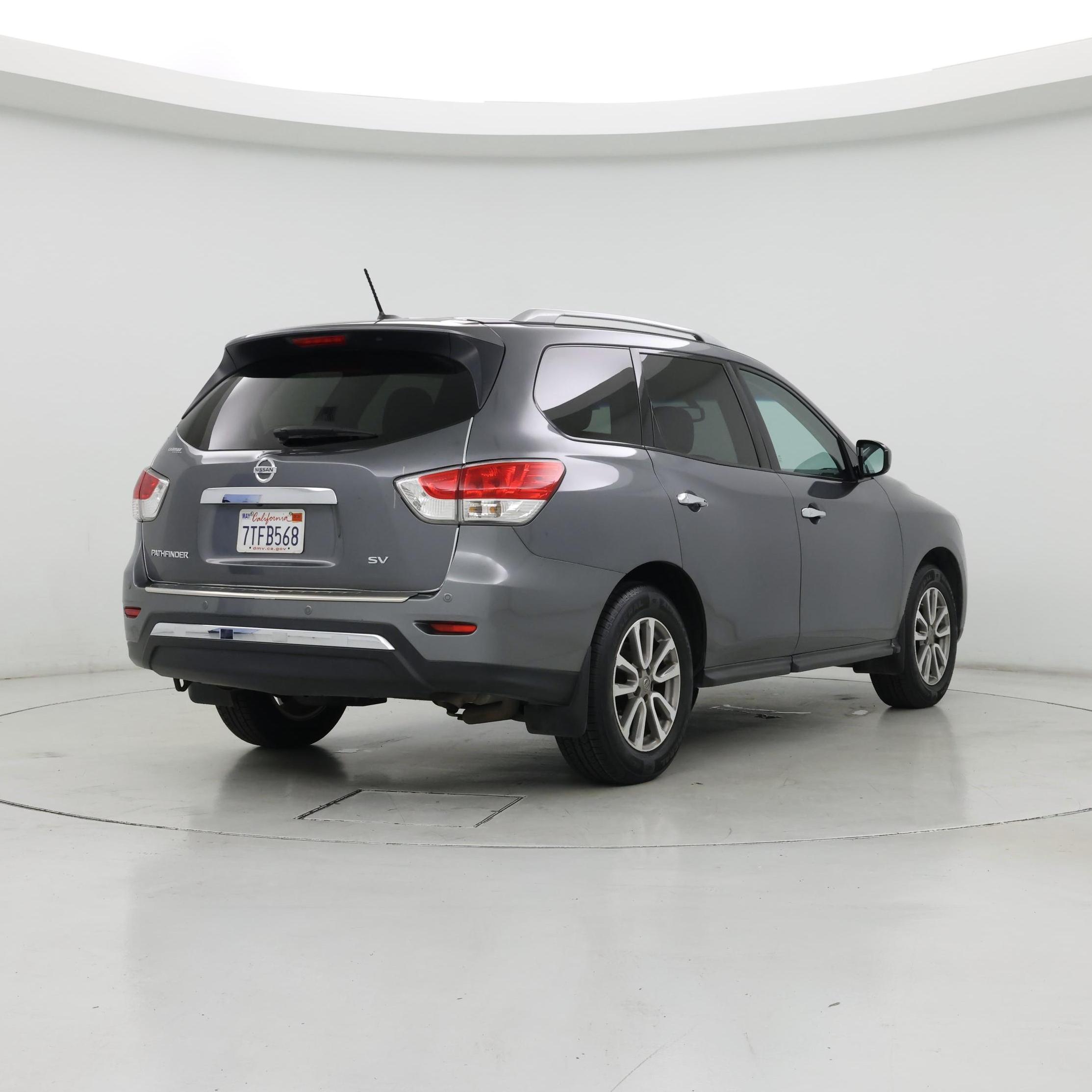 Thumbnail: 2016 Nissan Pathfinder - 8