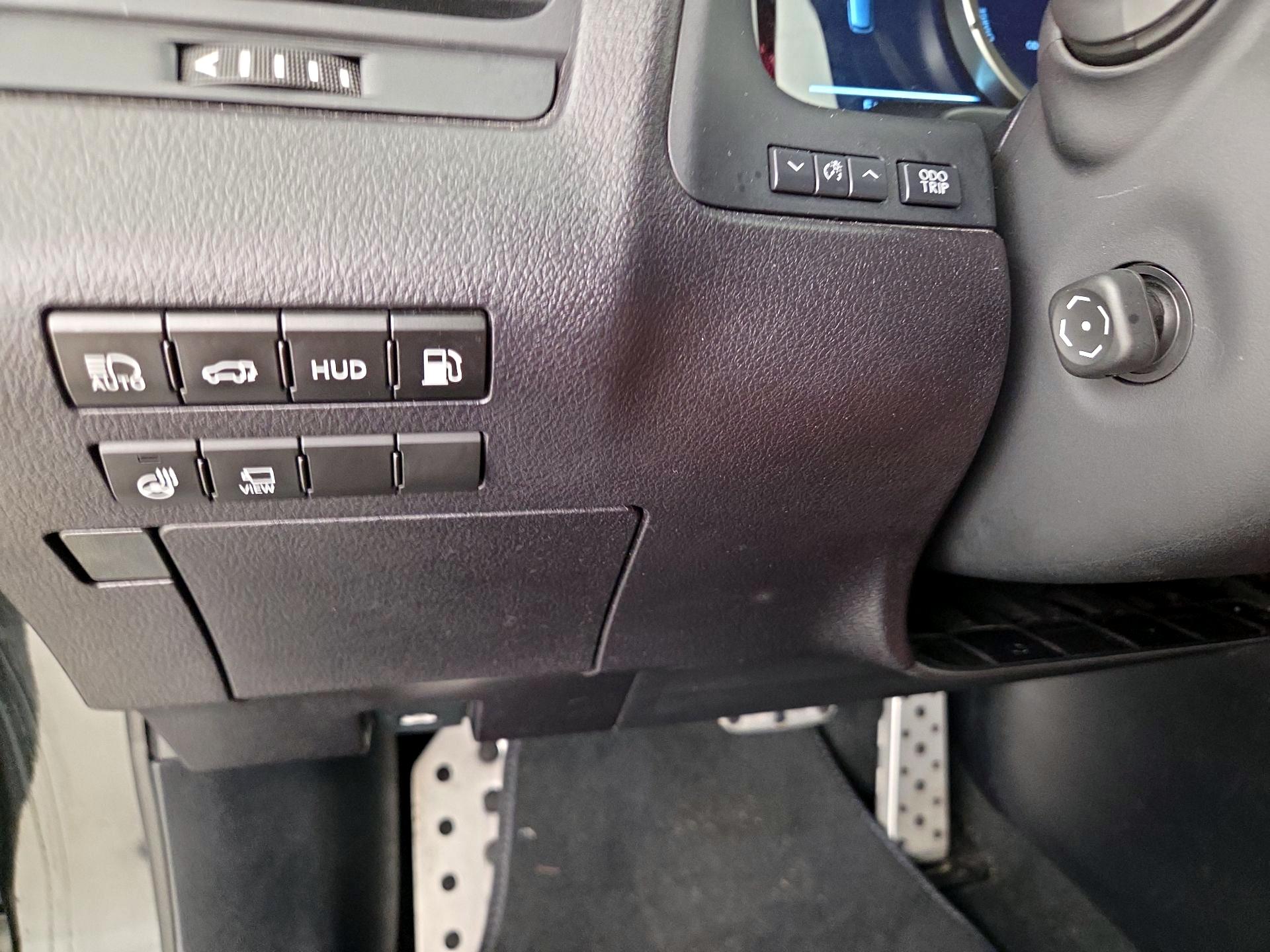 Thumbnail: 2020 Lexus RX - 13