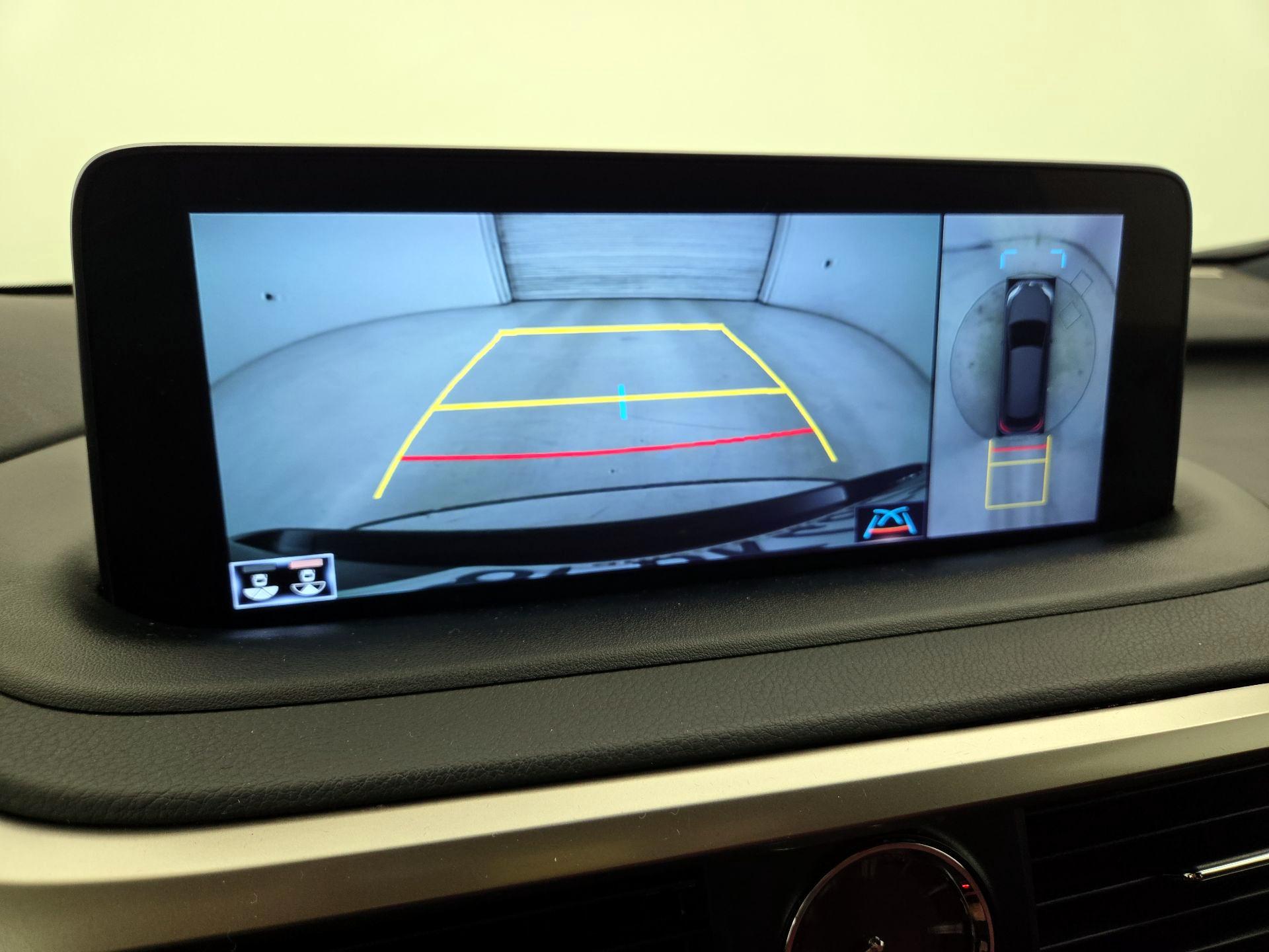 Thumbnail: 2020 Lexus RX - 15