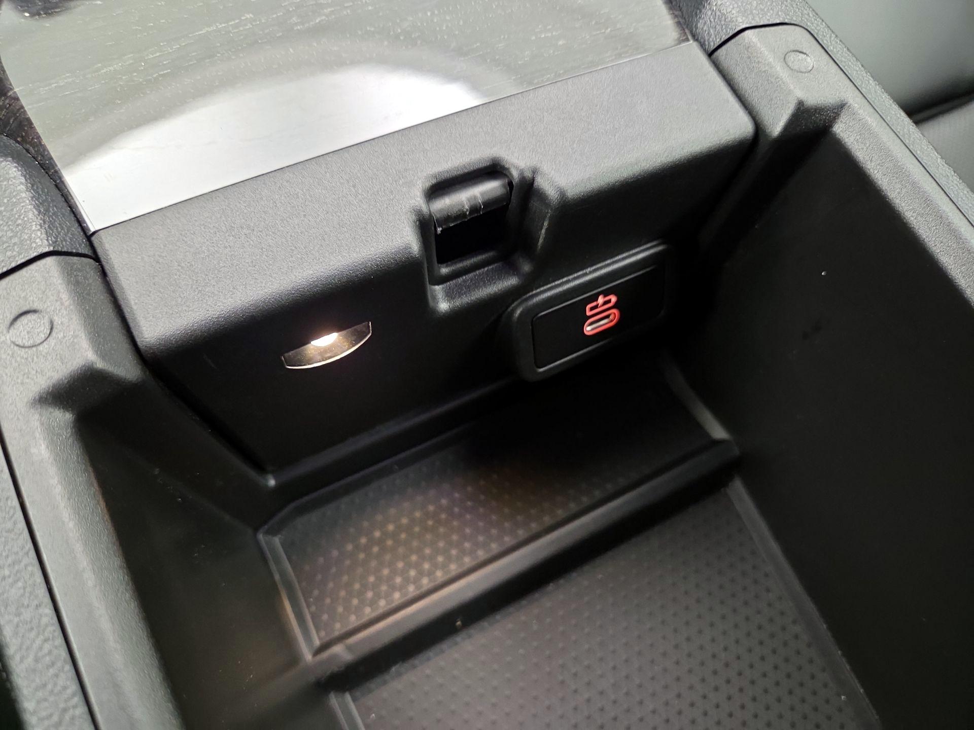 Thumbnail: 2023 BMW 4 Series - 19