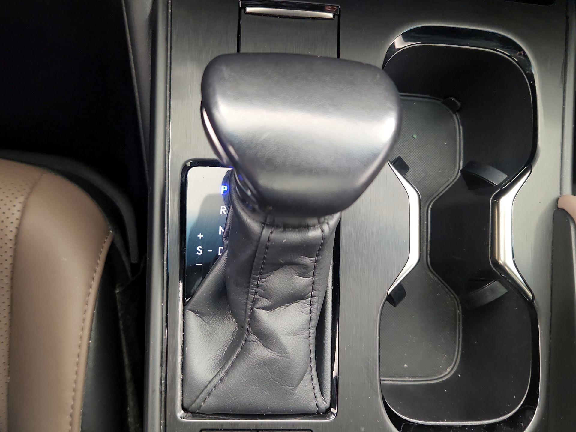 Thumbnail: 2023 Lexus ES - 18