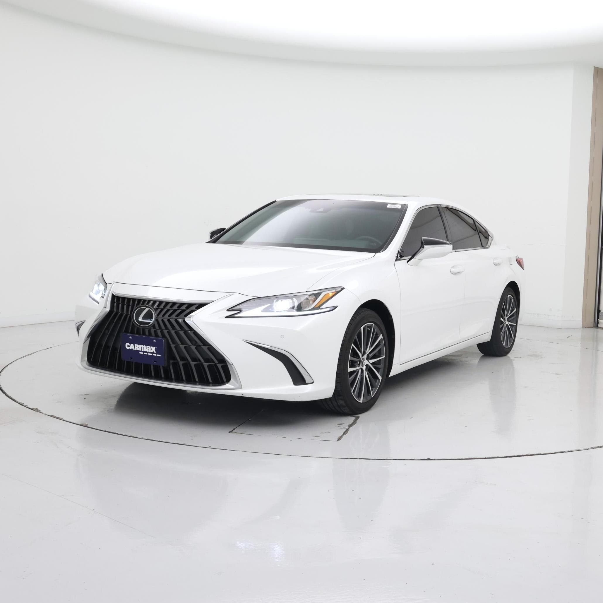 Thumbnail: 2023 Lexus ES - 4