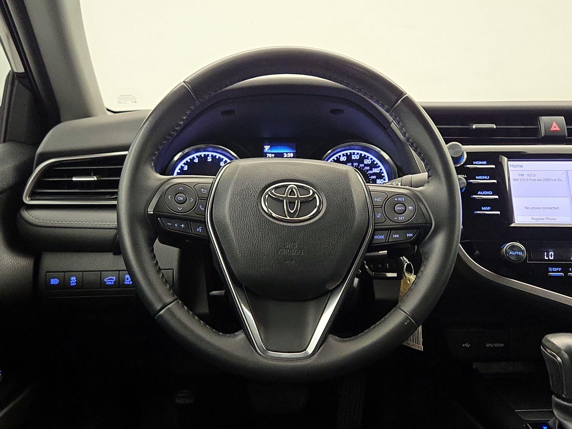 Thumbnail: 2020 Toyota Camry - 10