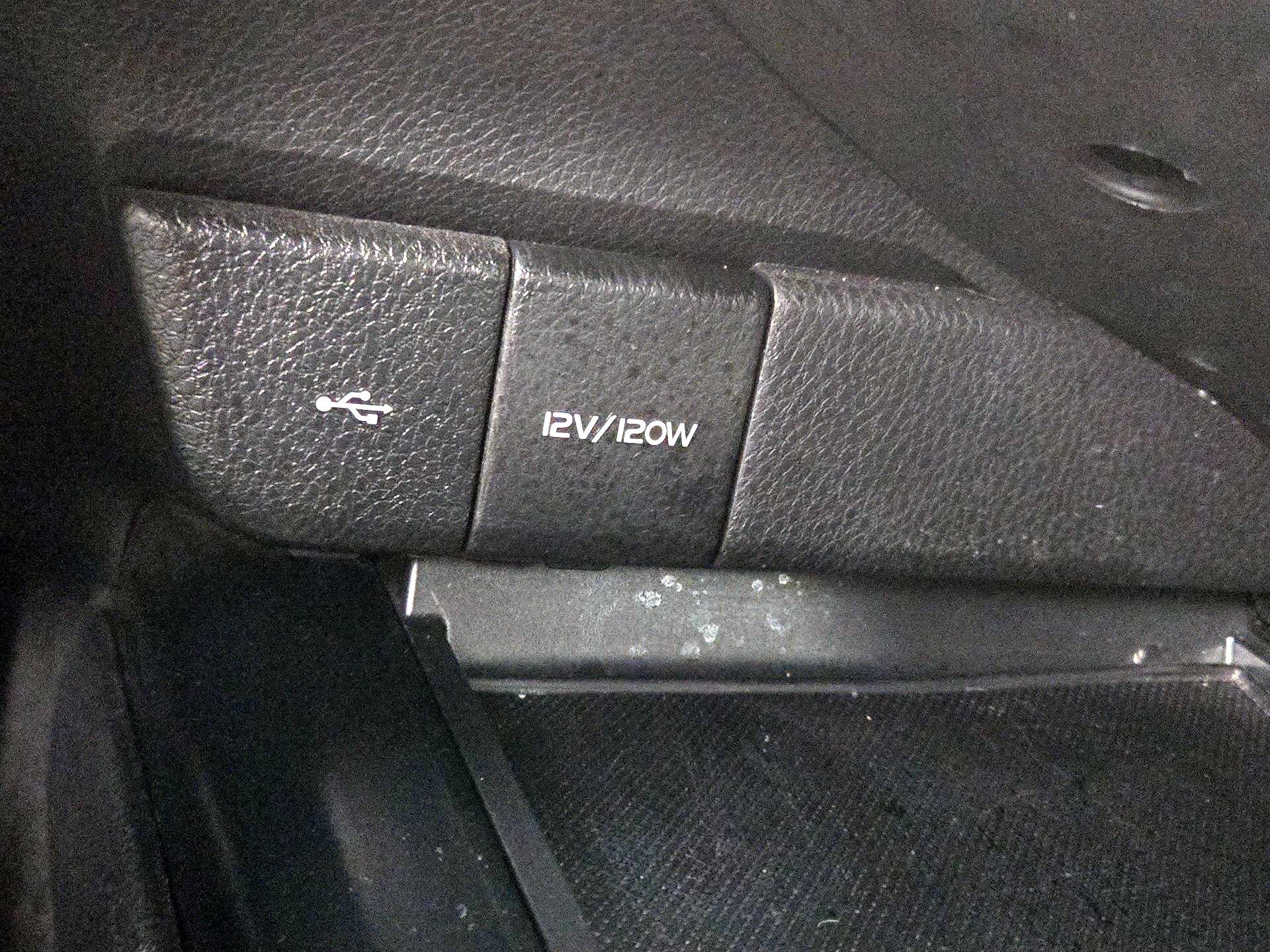 Thumbnail: 2020 Toyota Camry - 18