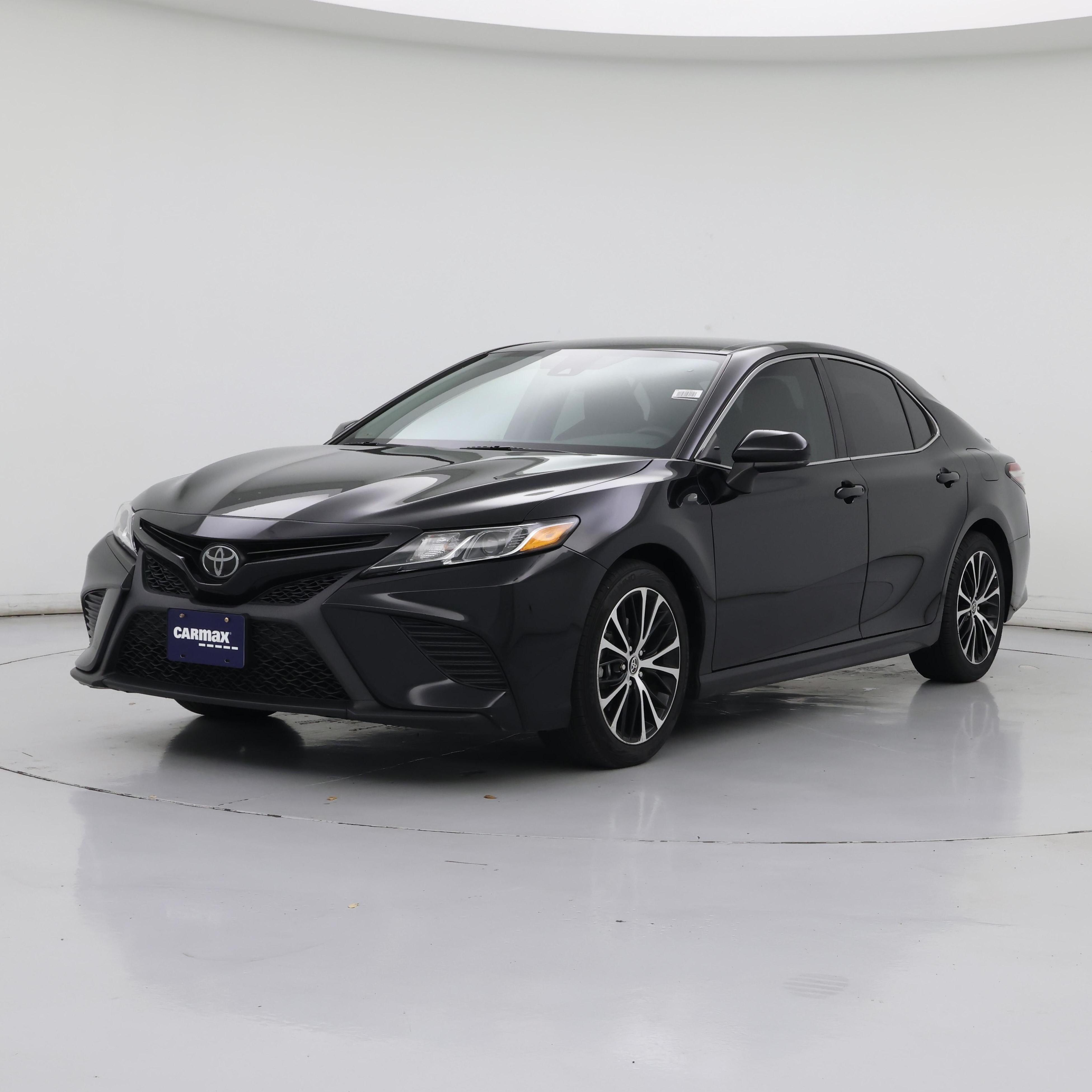 Thumbnail: 2020 Toyota Camry - 4