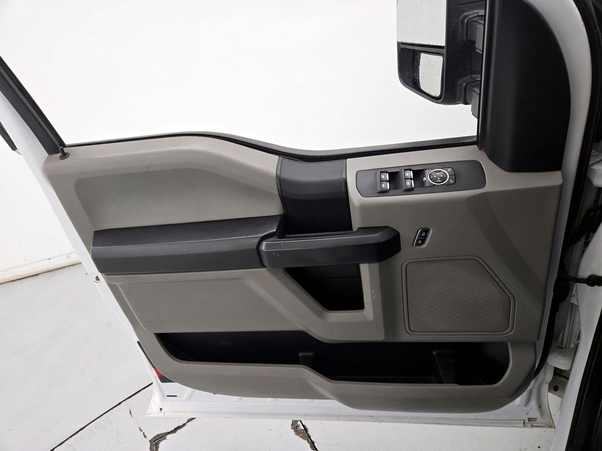 Thumbnail: 2021 Ford F-250 - 12