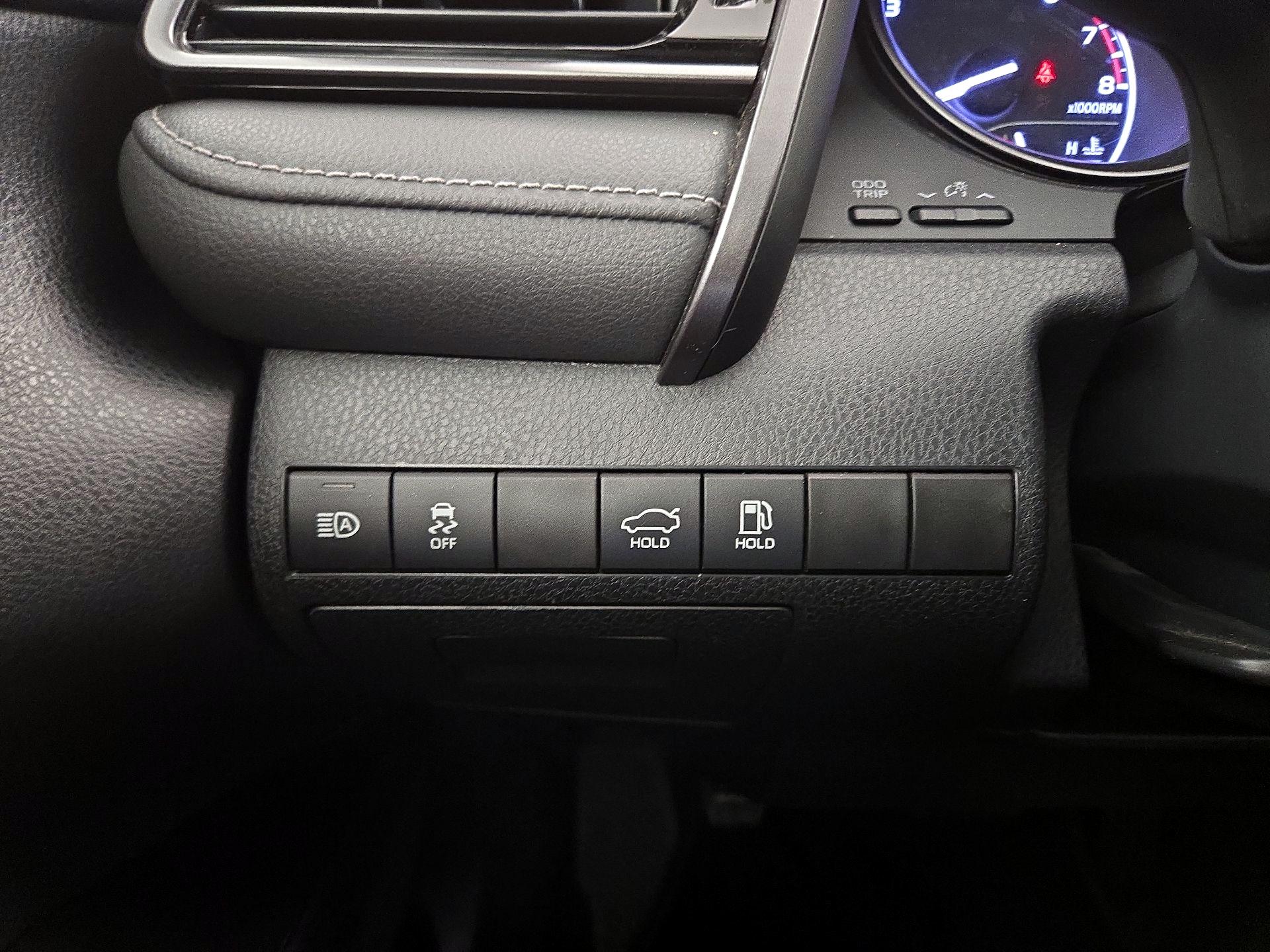 Thumbnail: 2023 Toyota Camry - 13