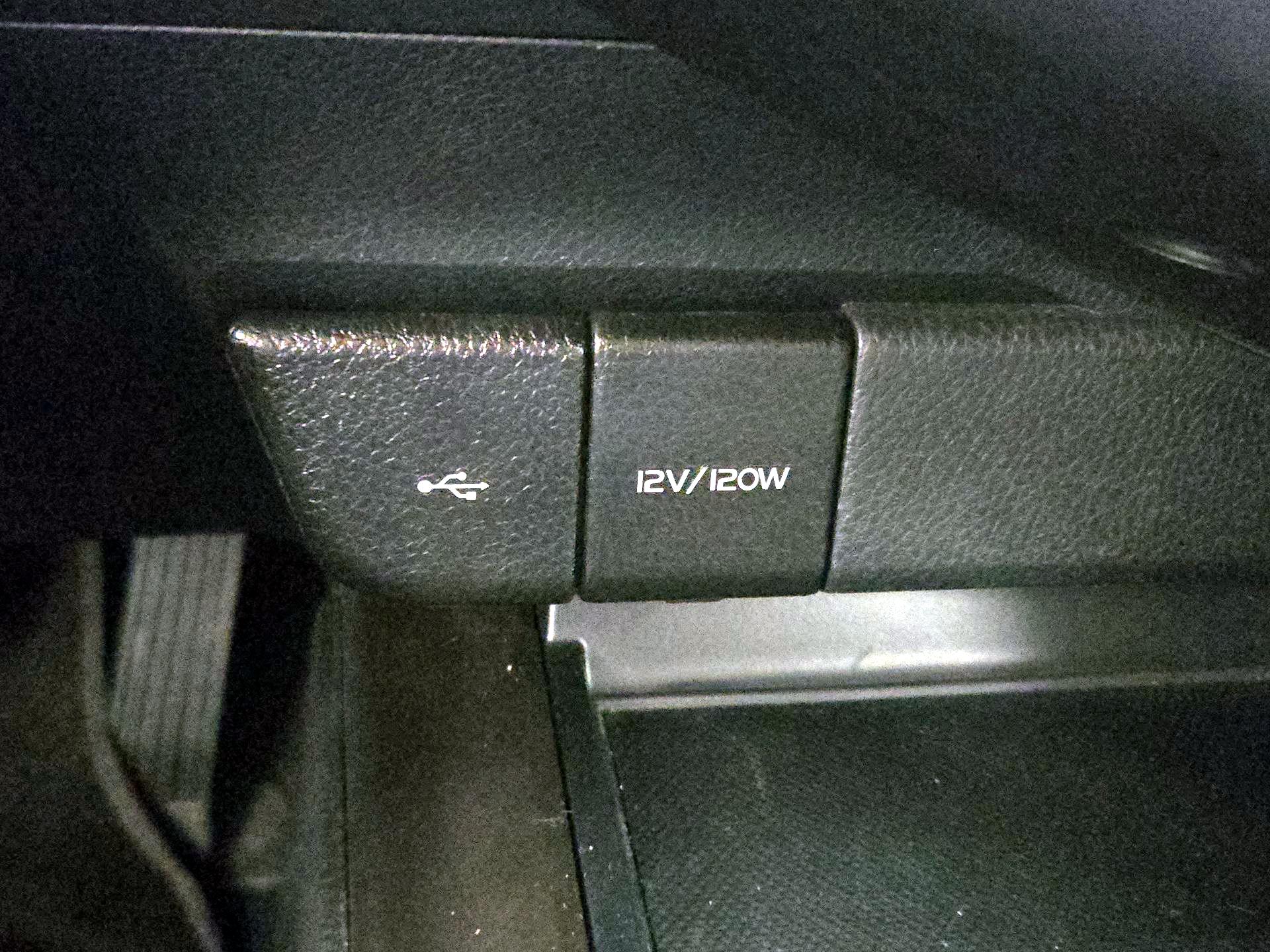 Thumbnail: 2023 Toyota Camry - 18