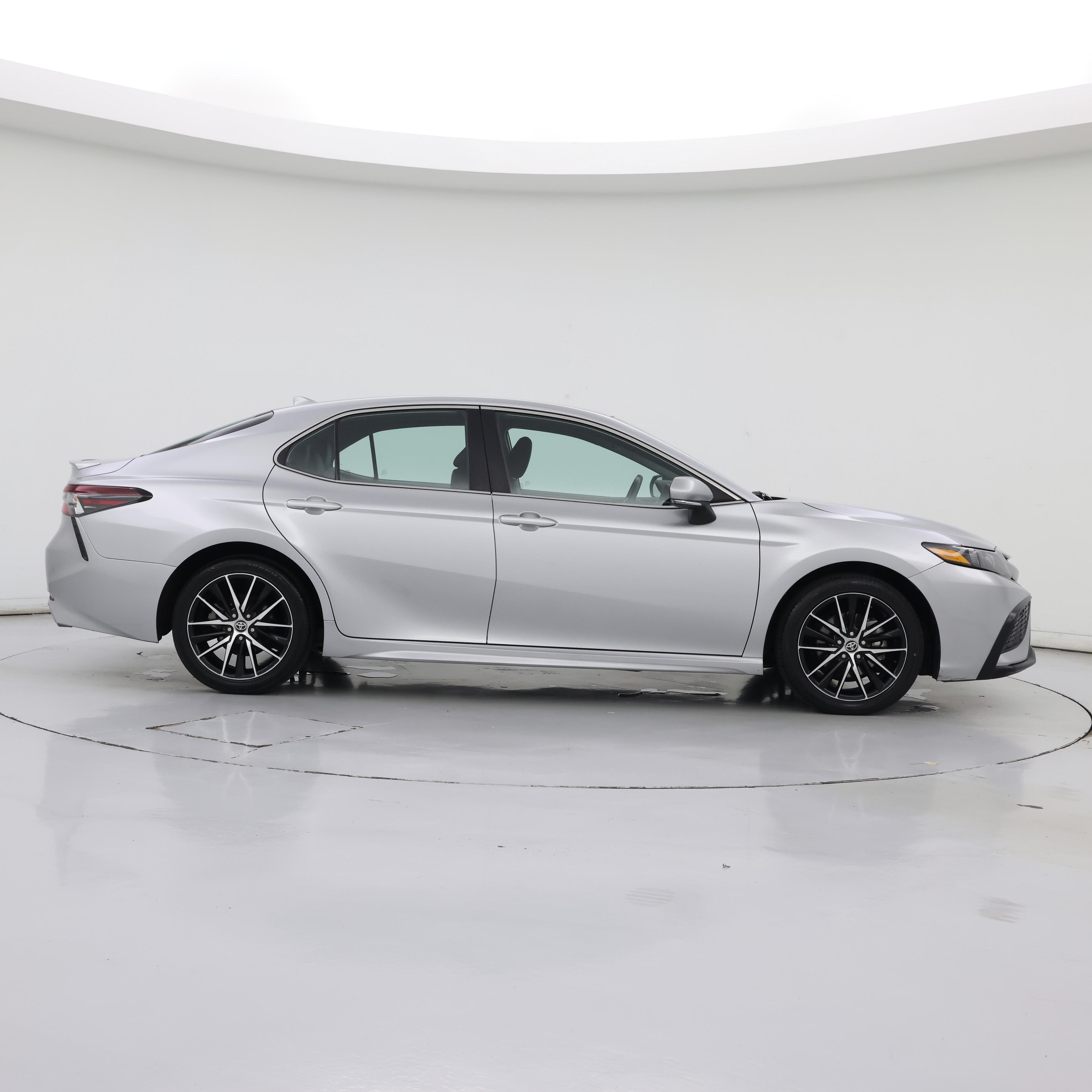 Thumbnail: 2023 Toyota Camry - 7