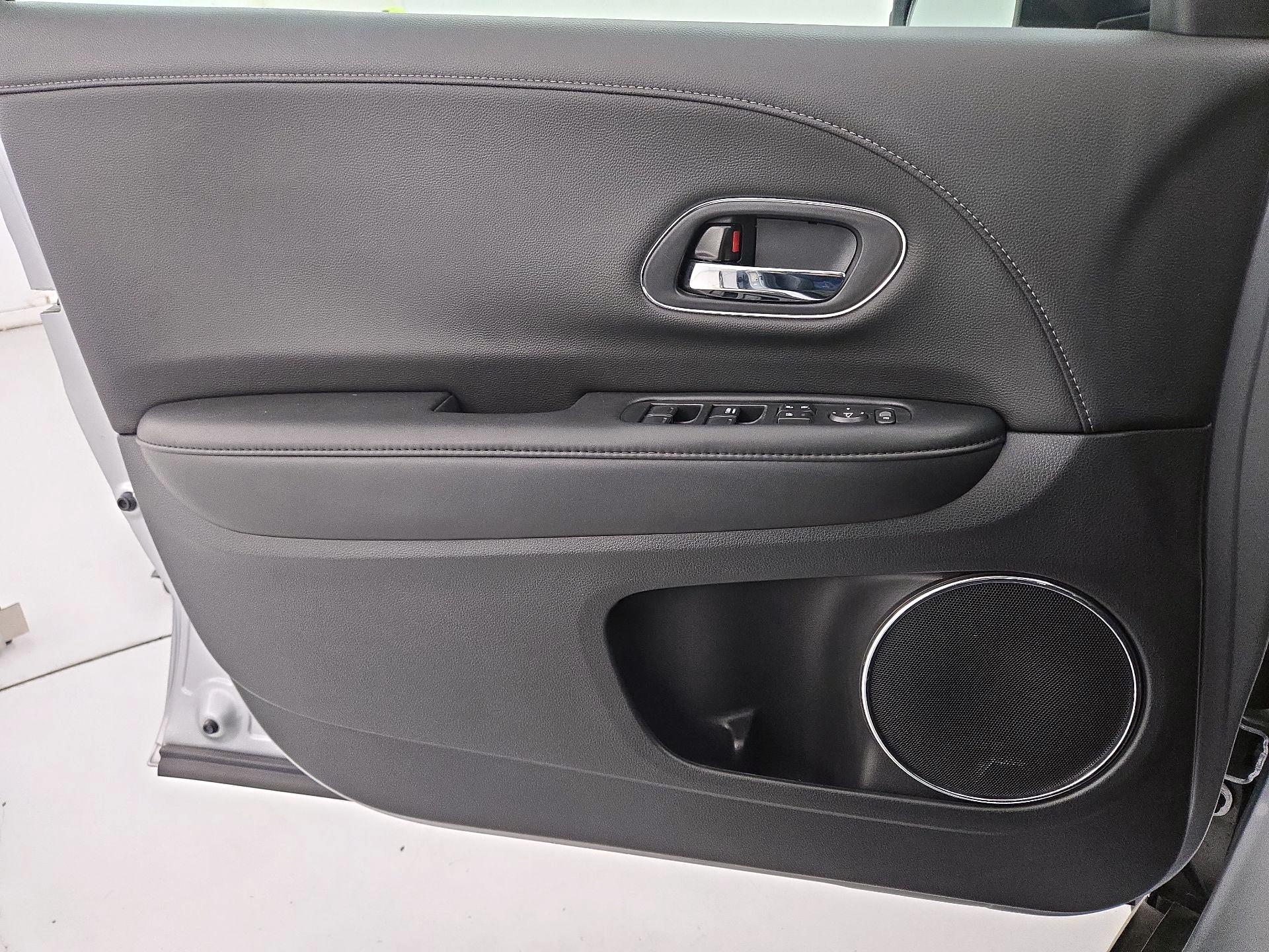 Thumbnail: 2022 Honda HR-V - 12