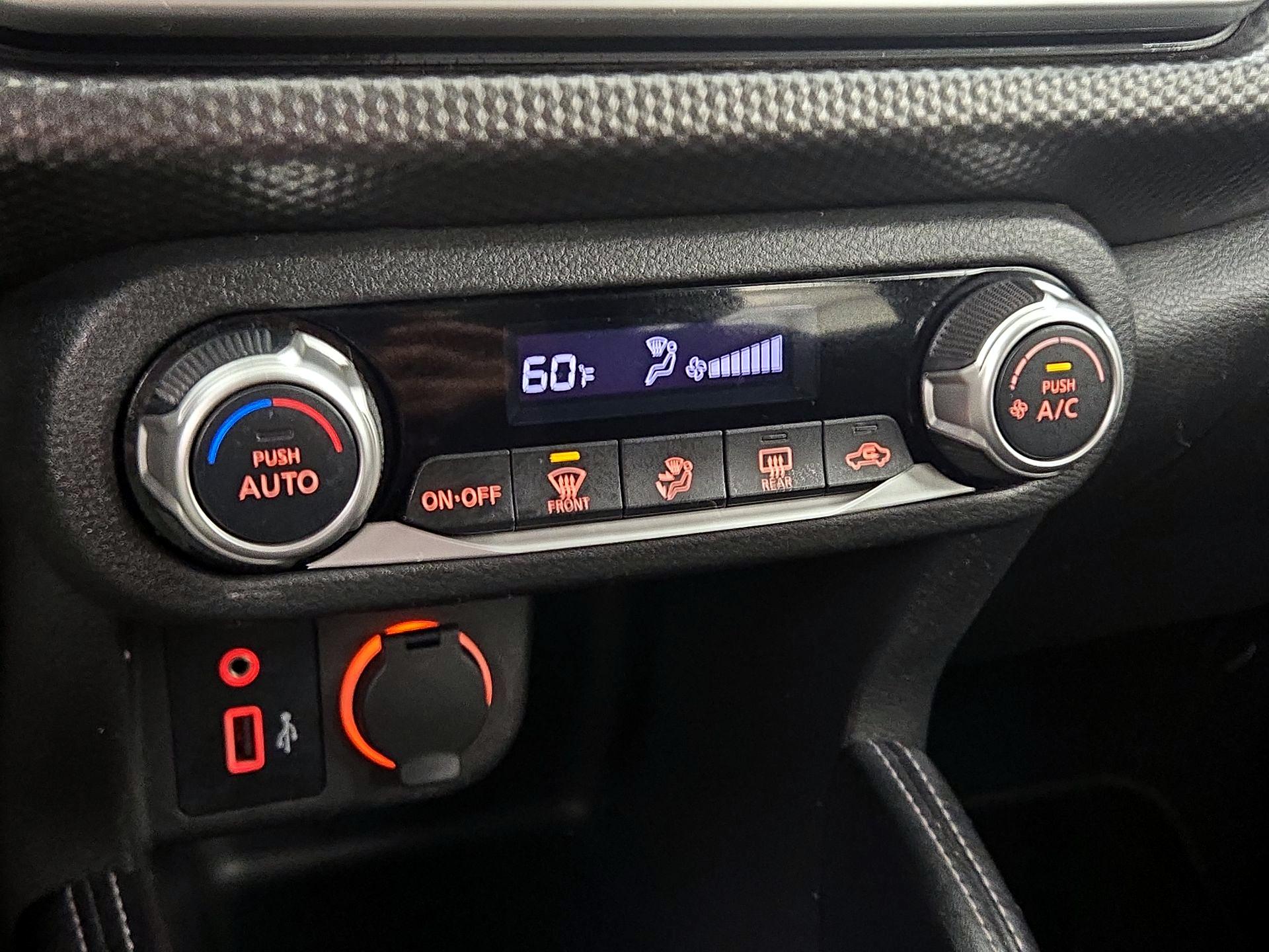 Thumbnail: 2020 Nissan Kicks - 15