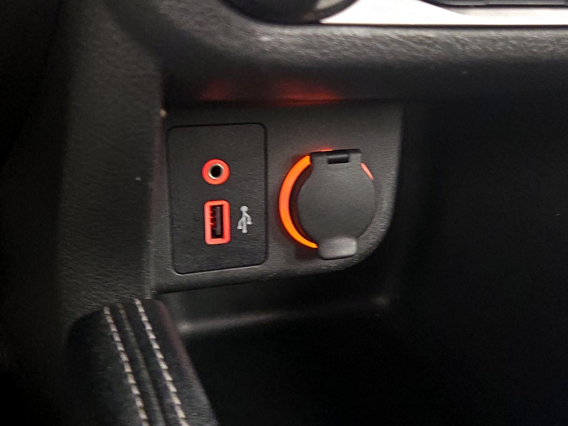 Thumbnail: 2020 Nissan Kicks - 17