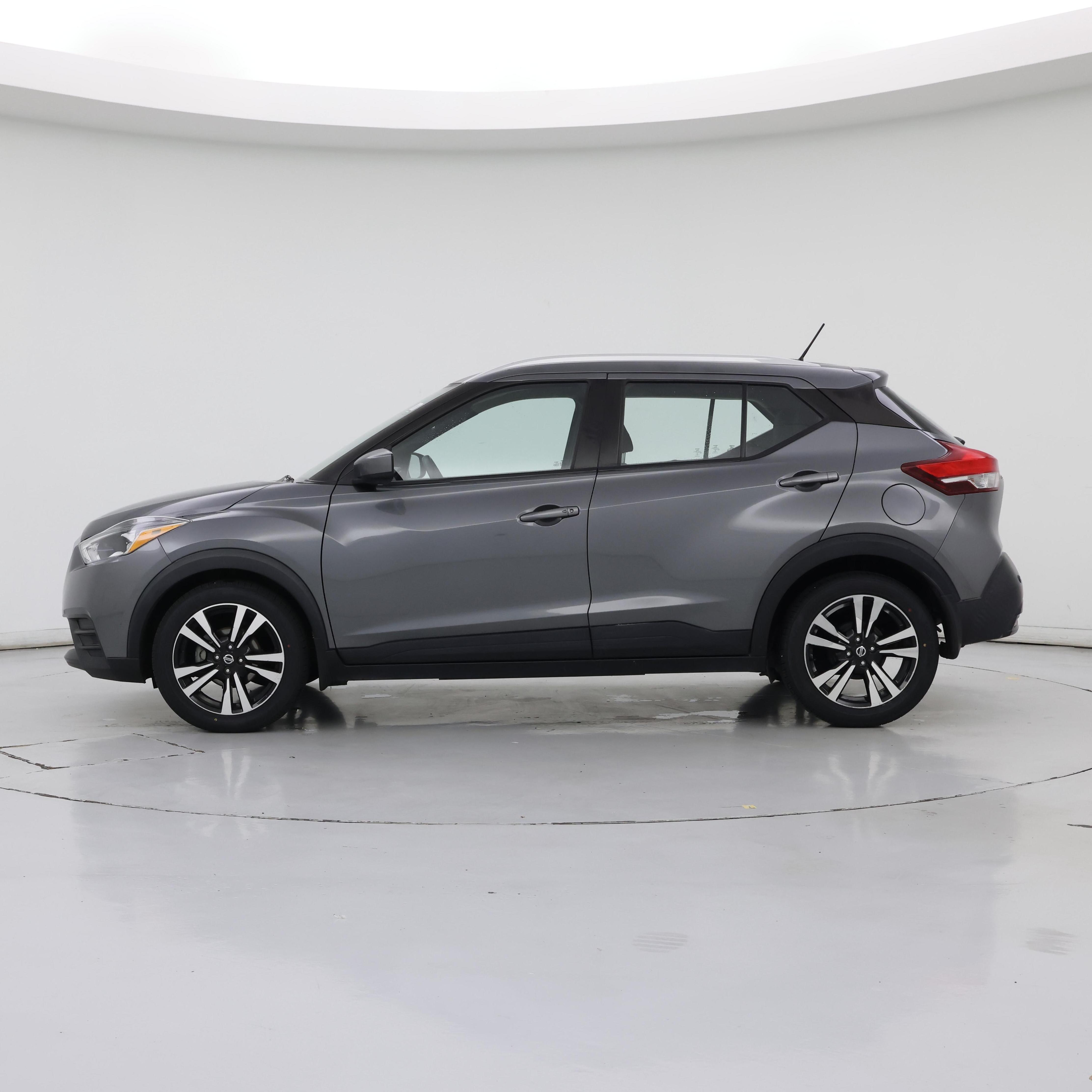 Thumbnail: 2020 Nissan Kicks - 3