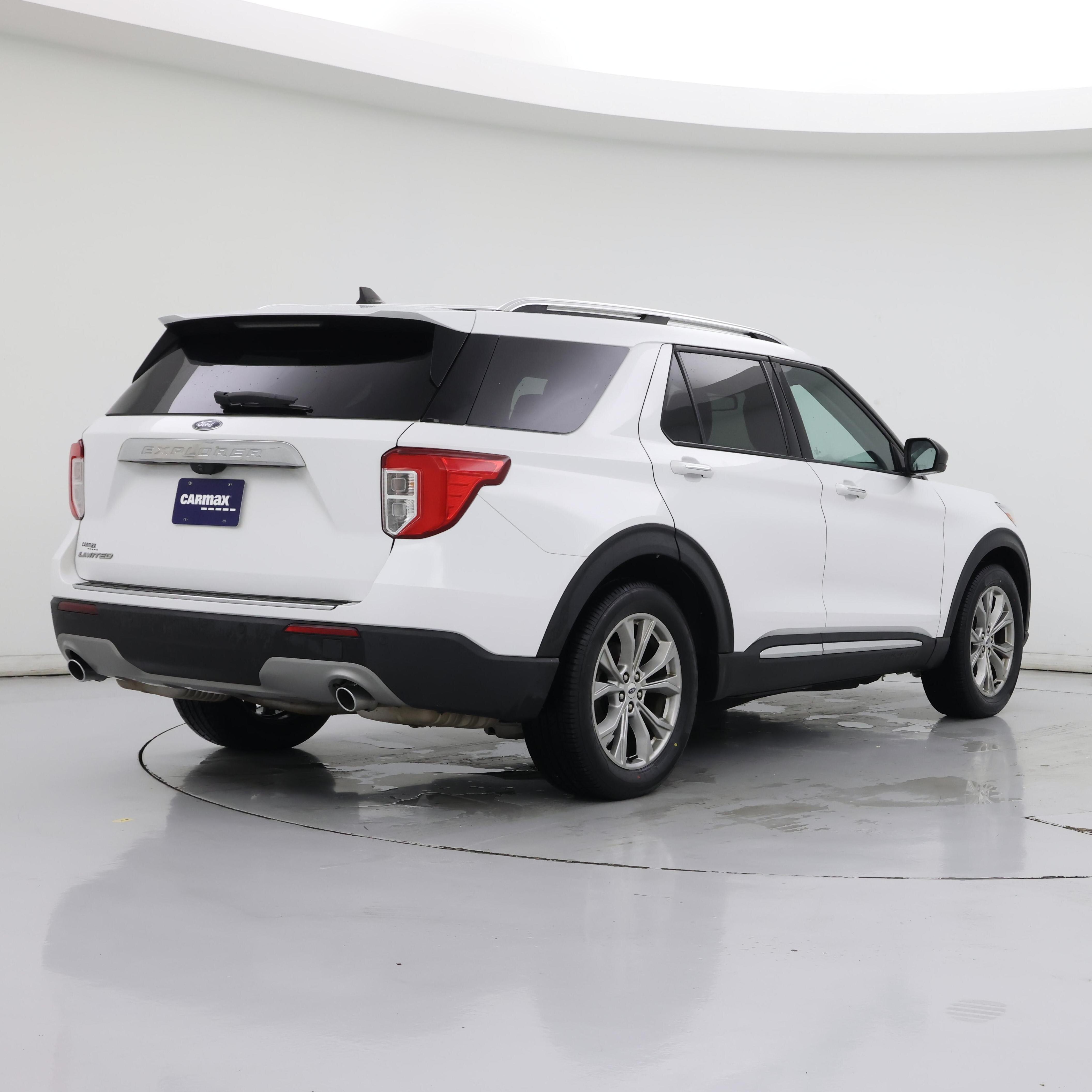 Thumbnail: 2023 Ford Explorer - 8