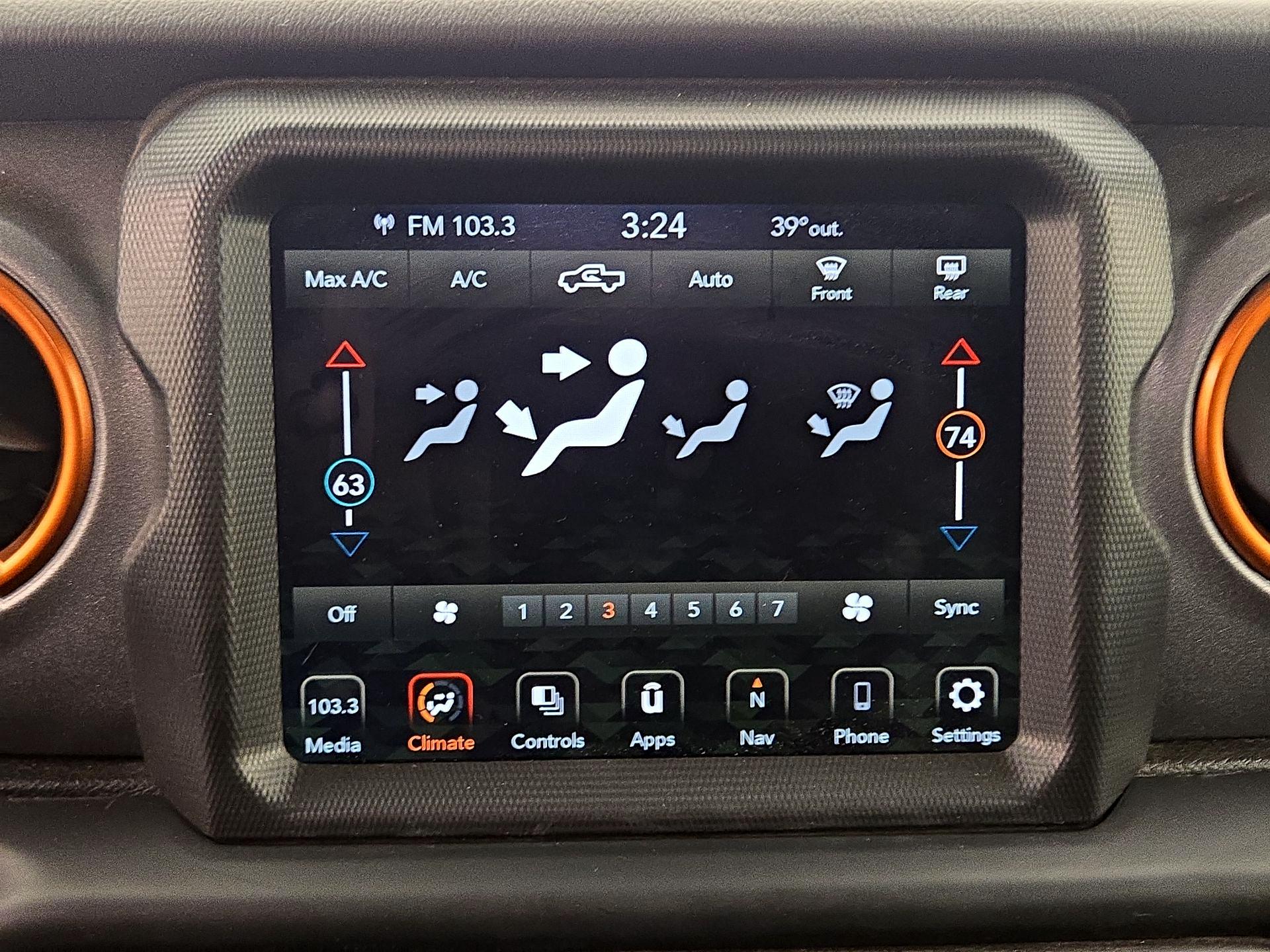 Thumbnail: 2021 Jeep Gladiator - 17