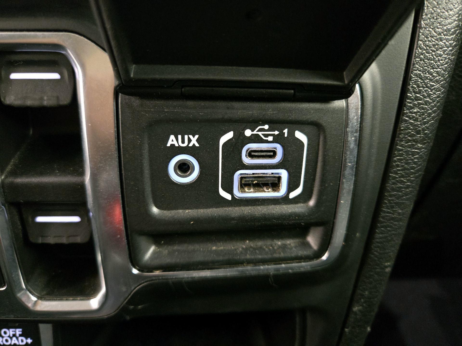 Thumbnail: 2021 Jeep Gladiator - 19