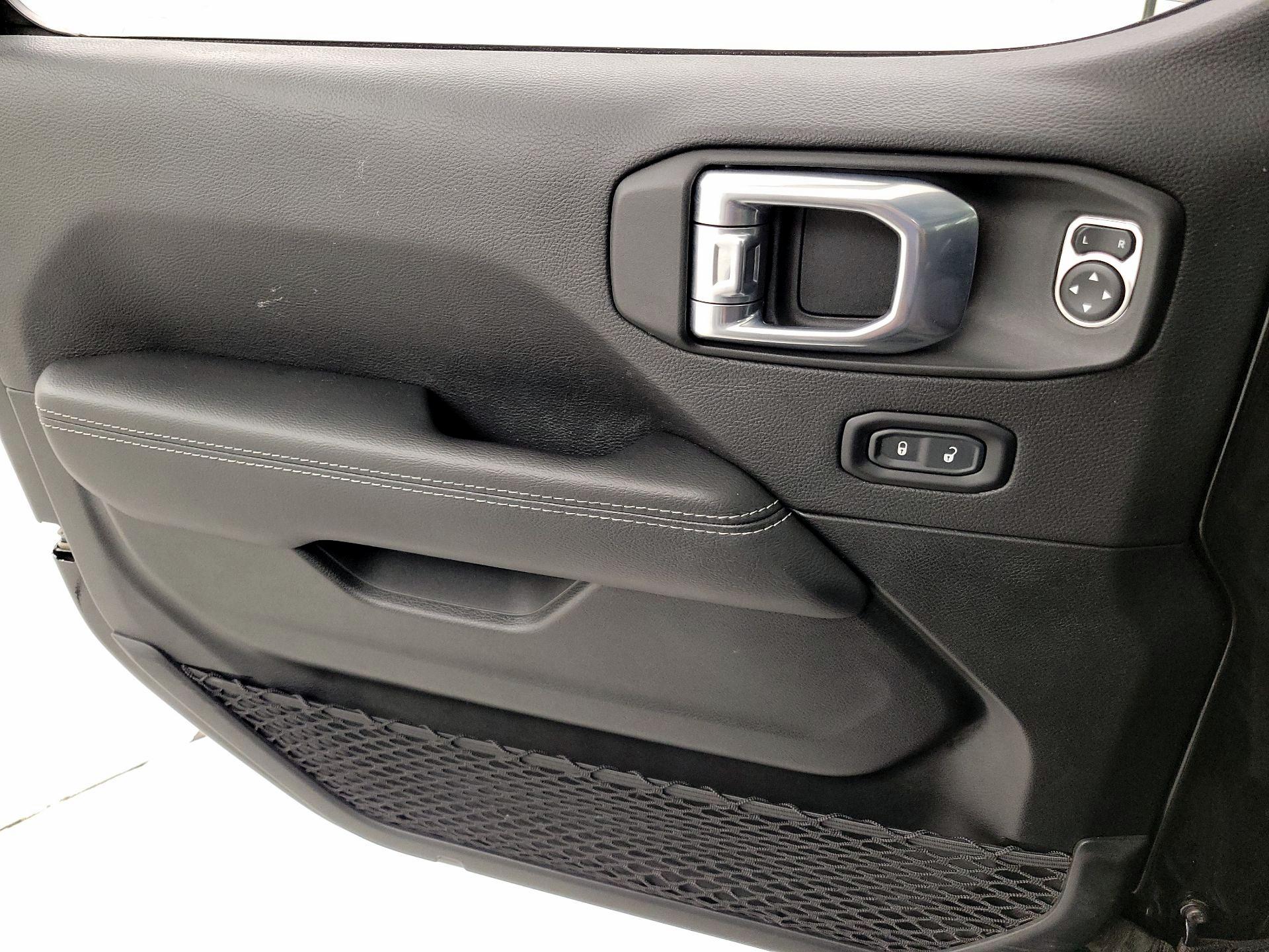 Thumbnail: 2021 Jeep Wrangler - 12