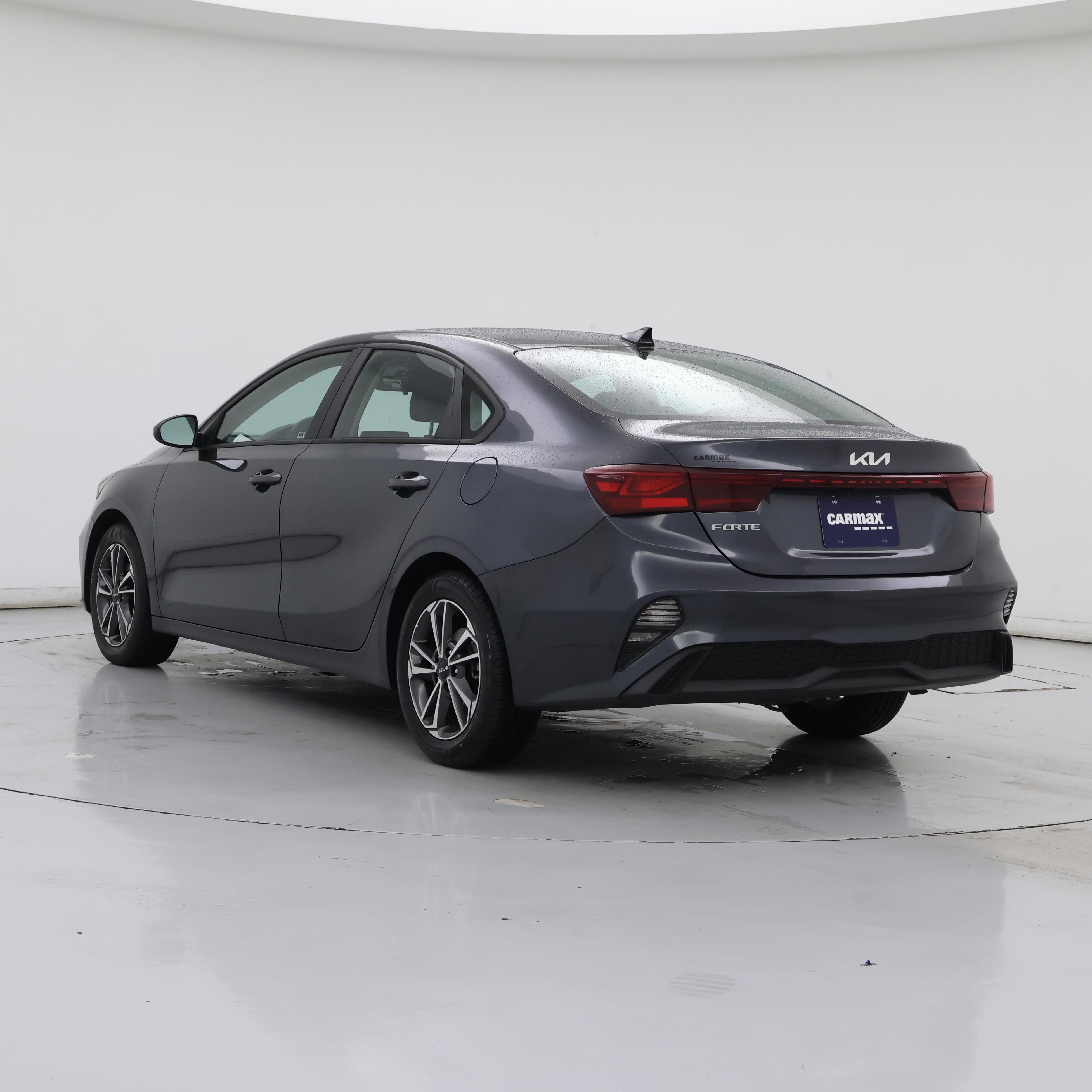 Thumbnail: 2022 Kia Forte - 2