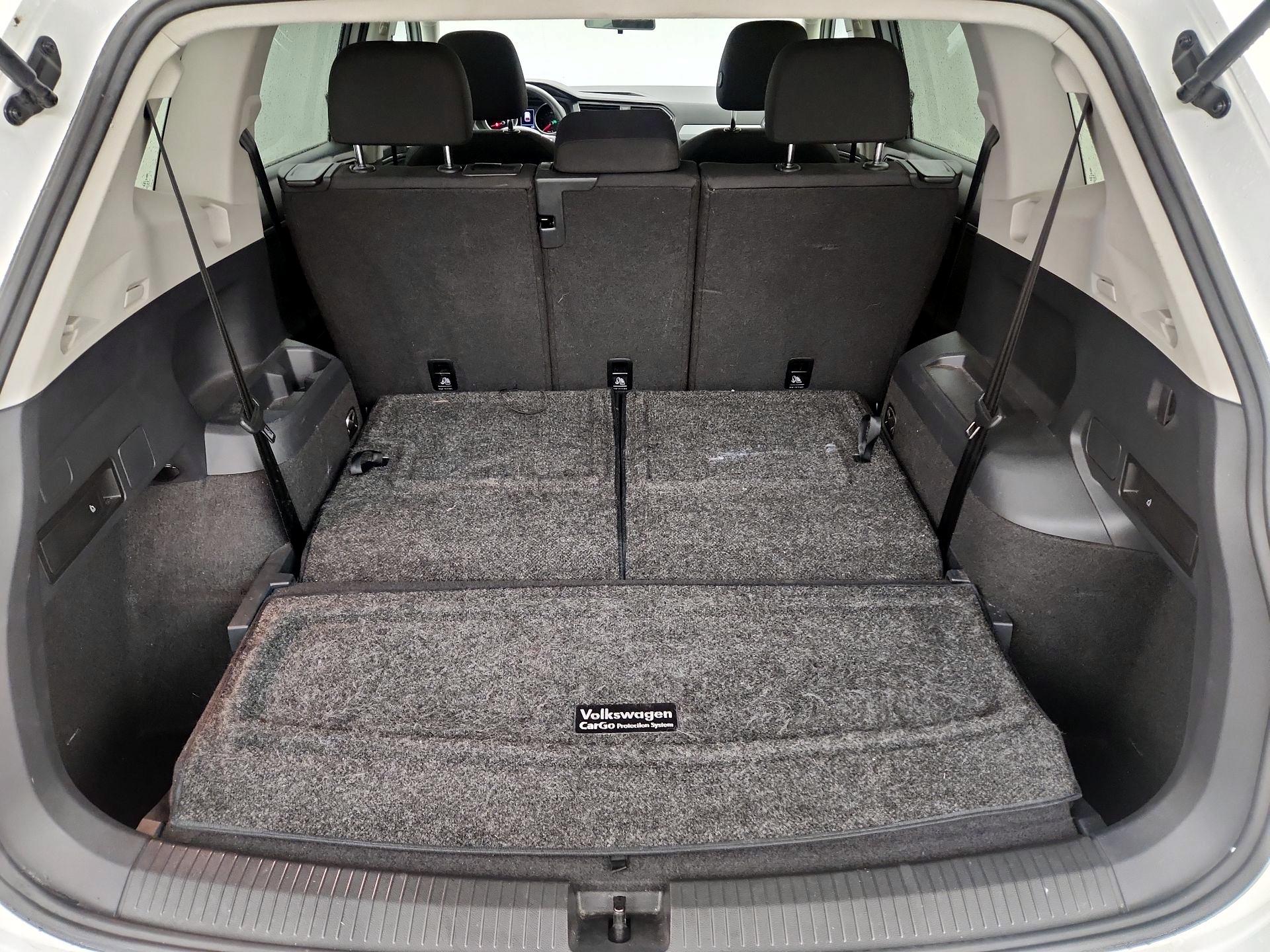 Thumbnail: 2021 Volkswagen Tiguan - 20