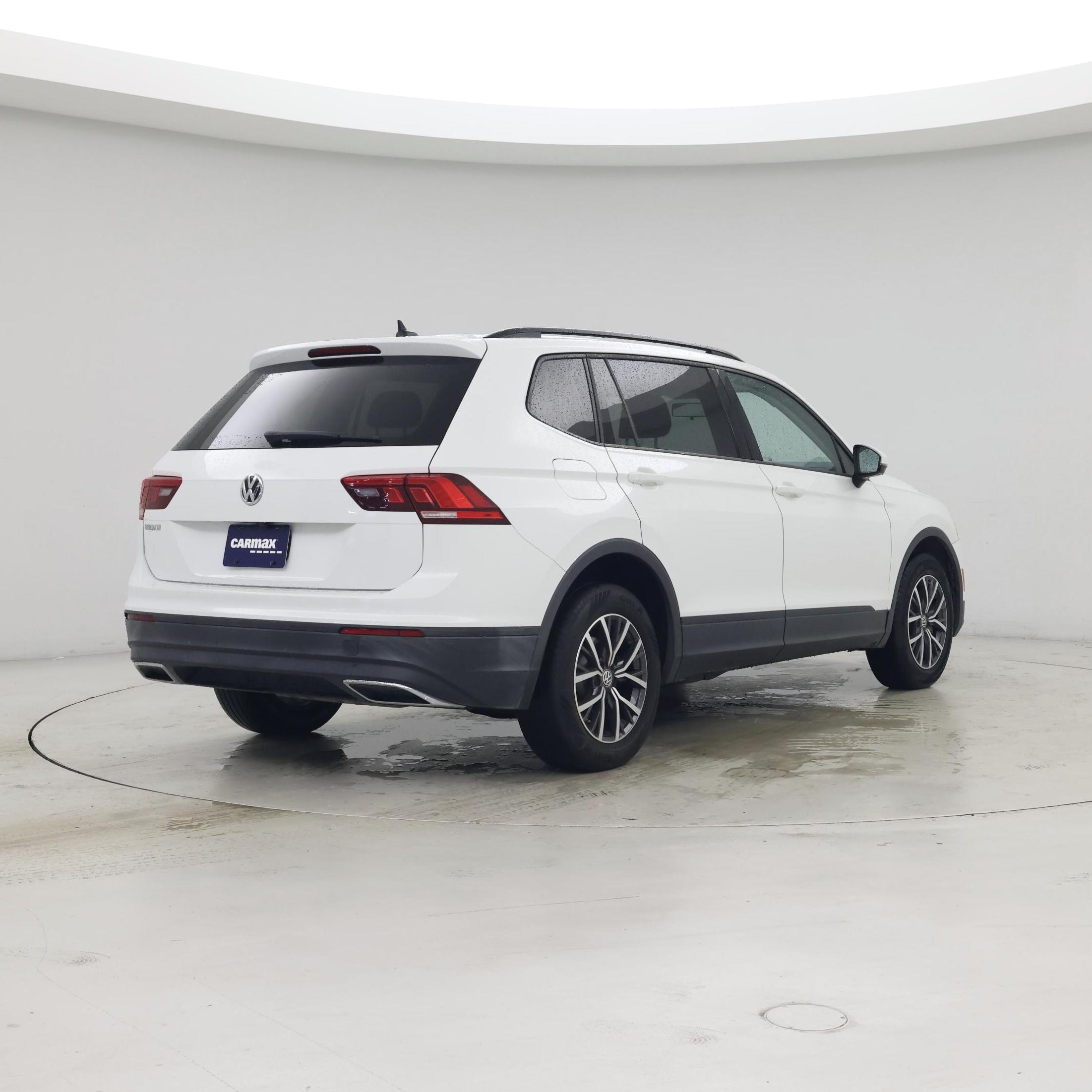 Thumbnail: 2021 Volkswagen Tiguan - 8