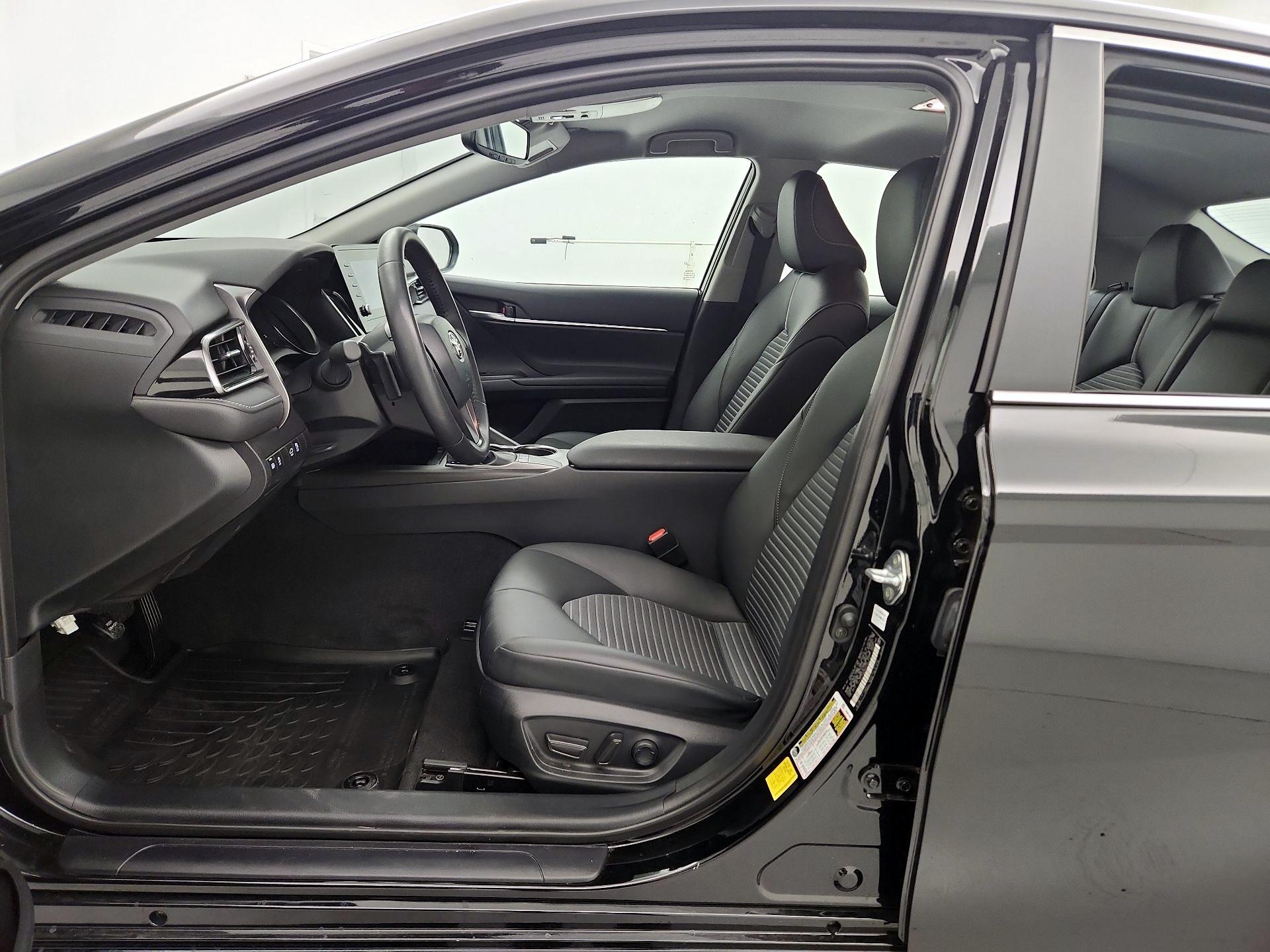 Thumbnail: 2023 Toyota Camry - 11