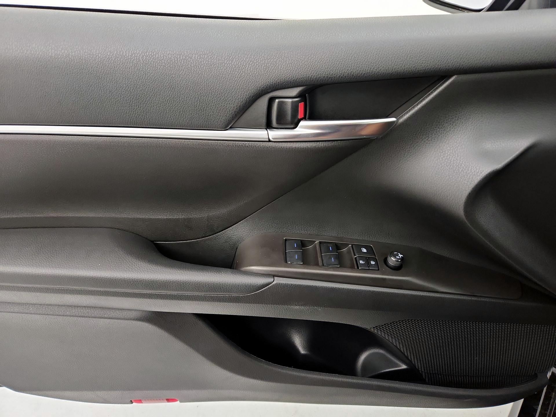 Thumbnail: 2023 Toyota Camry - 12