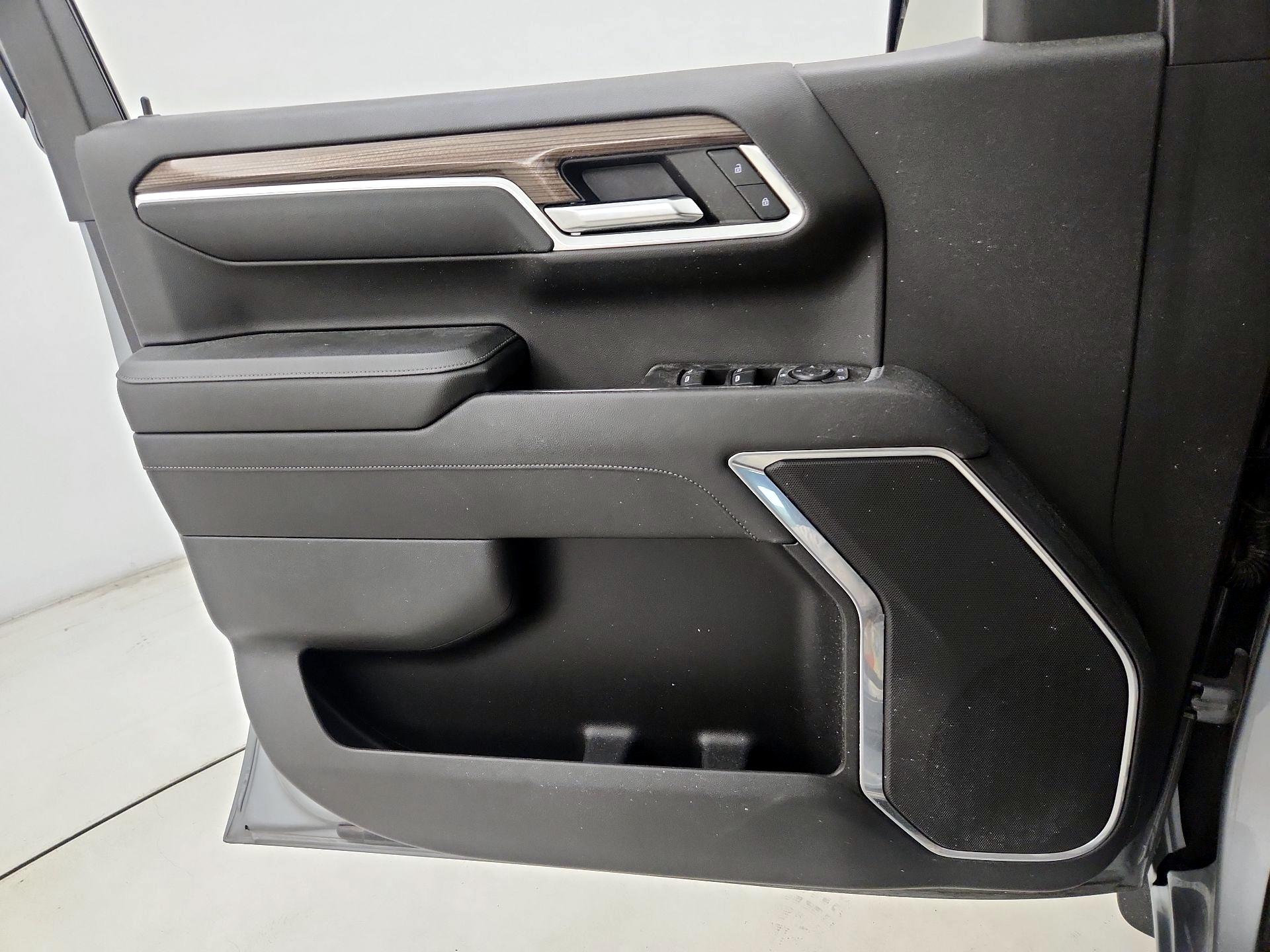 Thumbnail: 2023 Chevrolet Silverado 1500 - 12