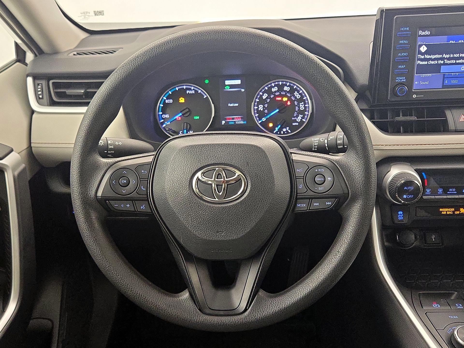 Thumbnail: 2022 Toyota RAV4 - 10