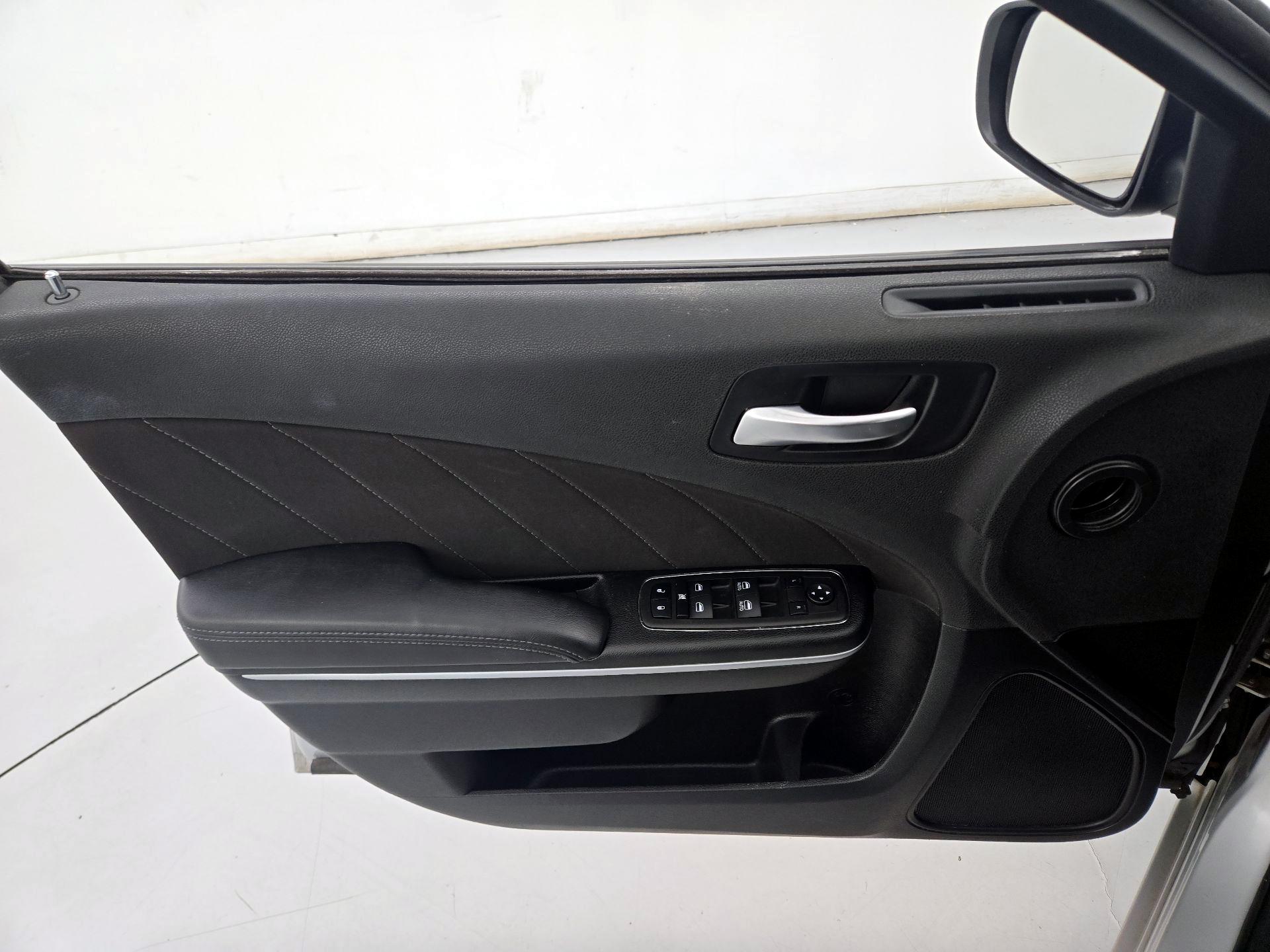 Thumbnail: 2022 Dodge Charger - 12