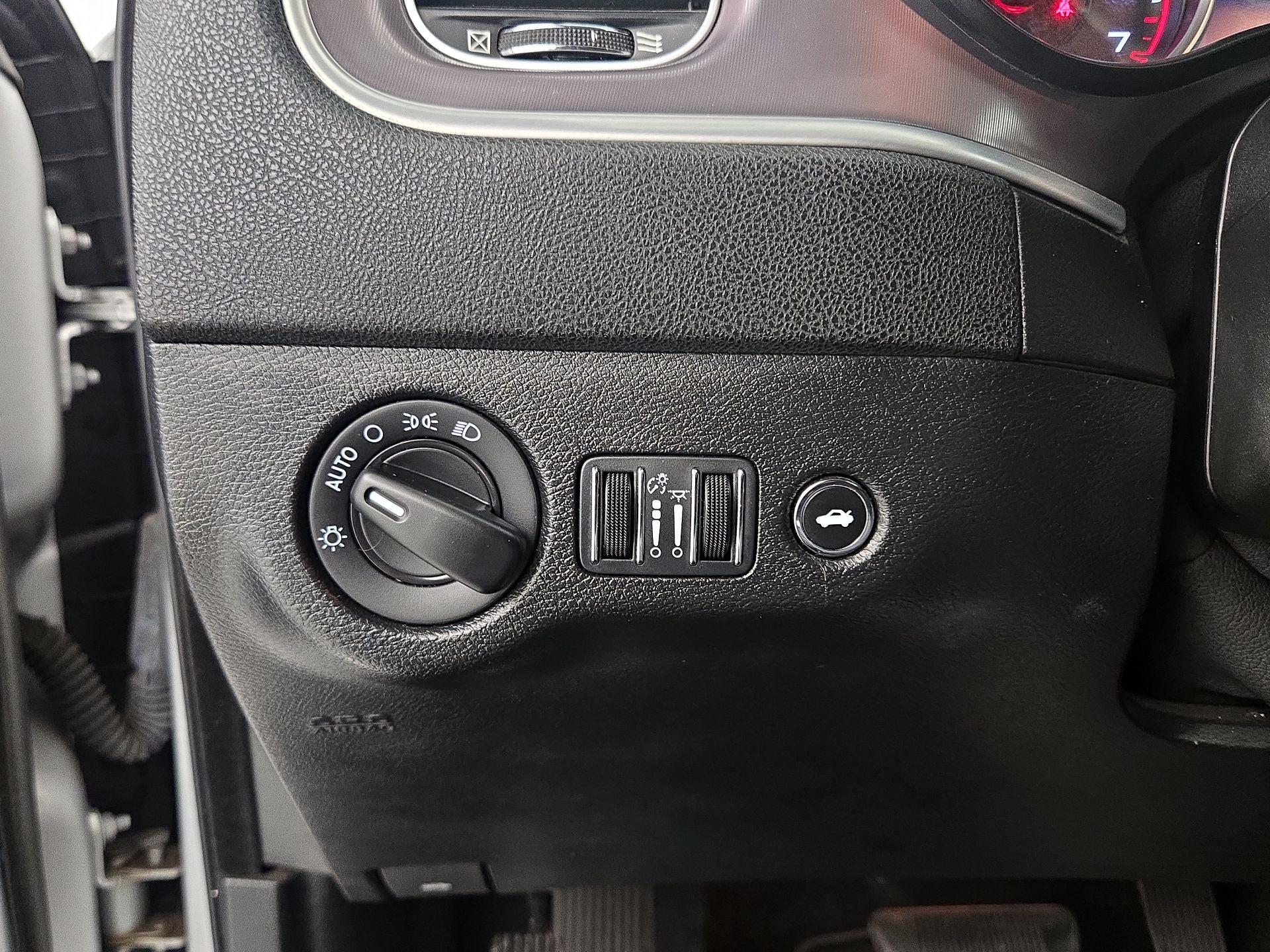 Thumbnail: 2022 Dodge Charger - 13