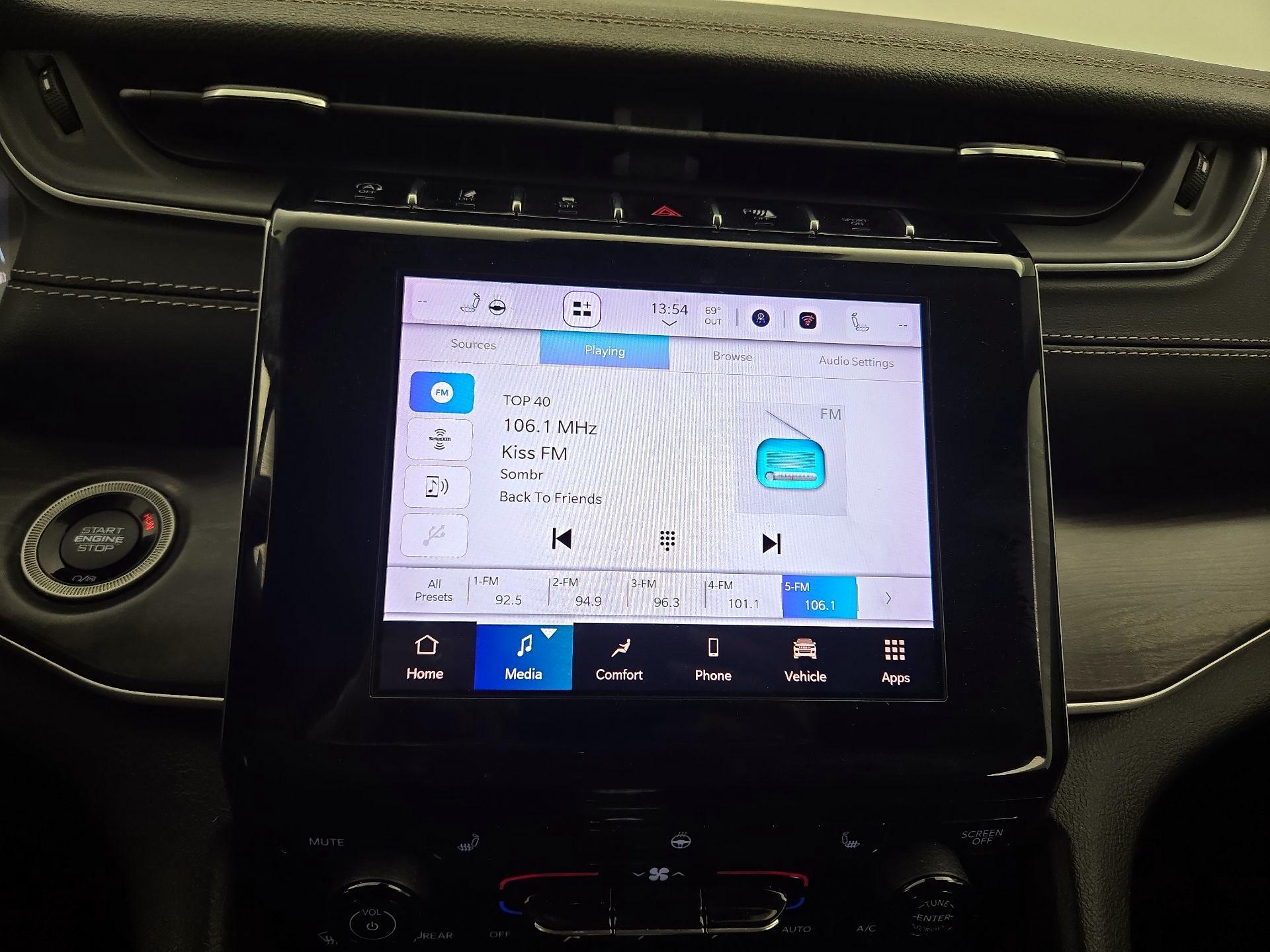 Thumbnail: 2022 Jeep Grand Cherokee - 15