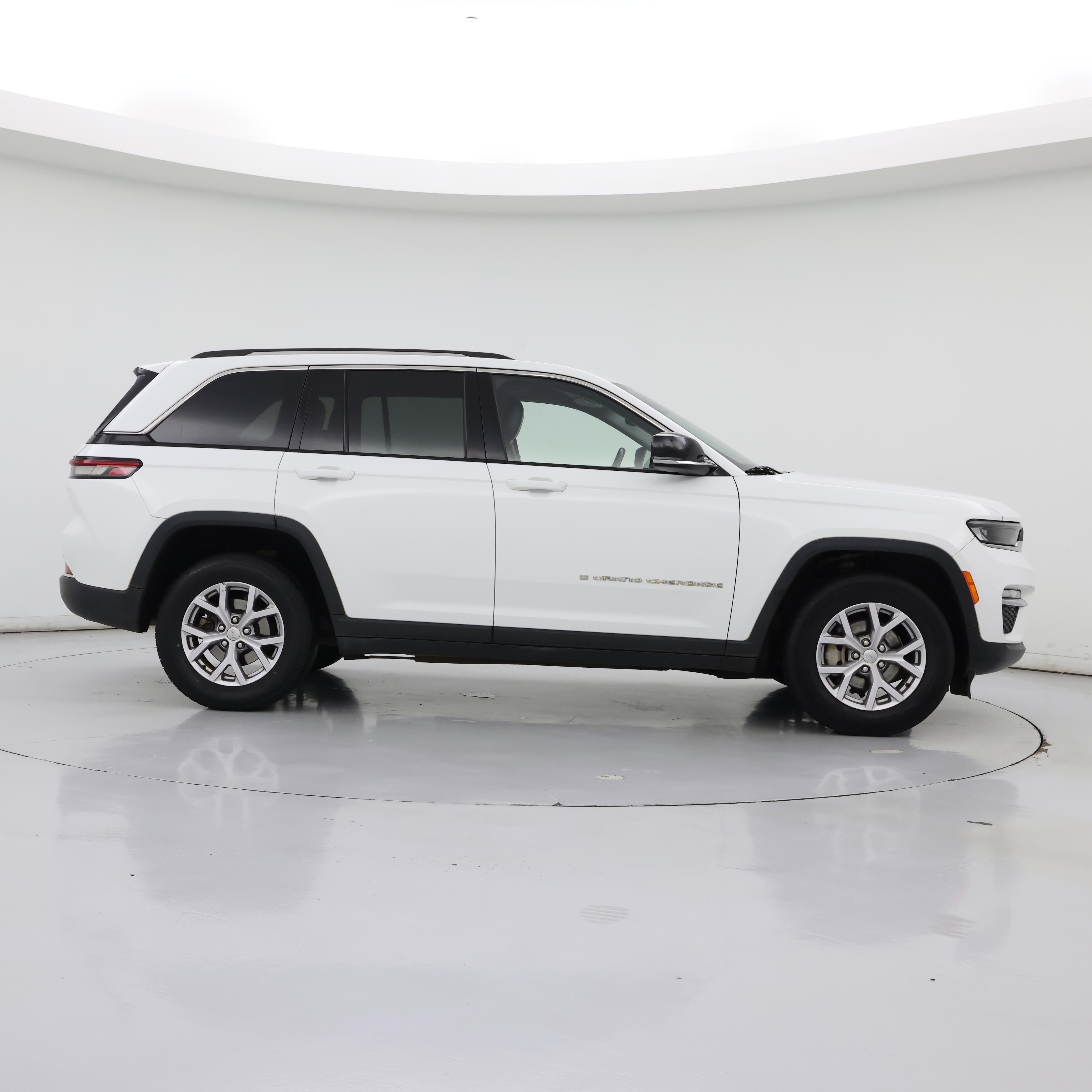 Thumbnail: 2022 Jeep Grand Cherokee - 7