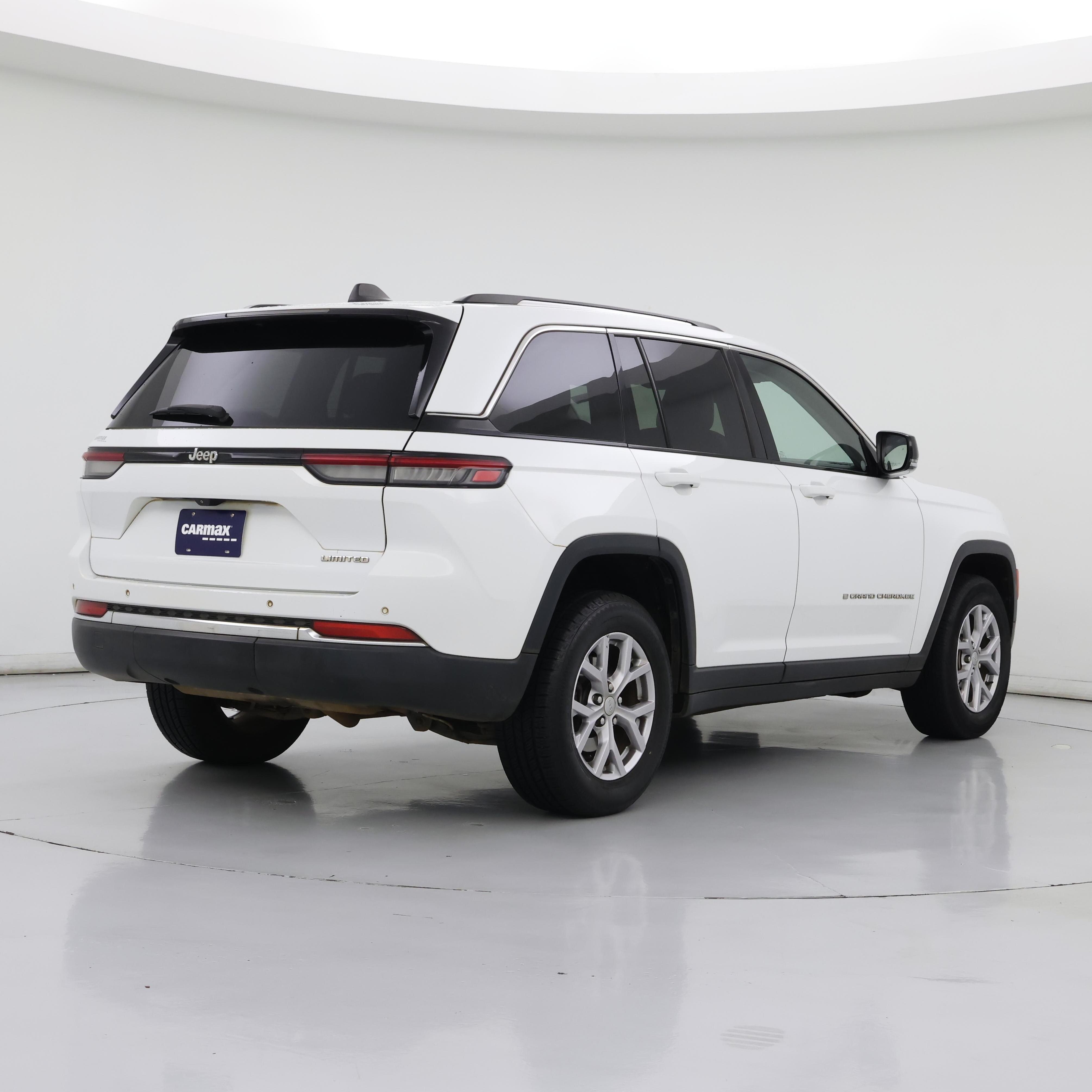 Thumbnail: 2022 Jeep Grand Cherokee - 8