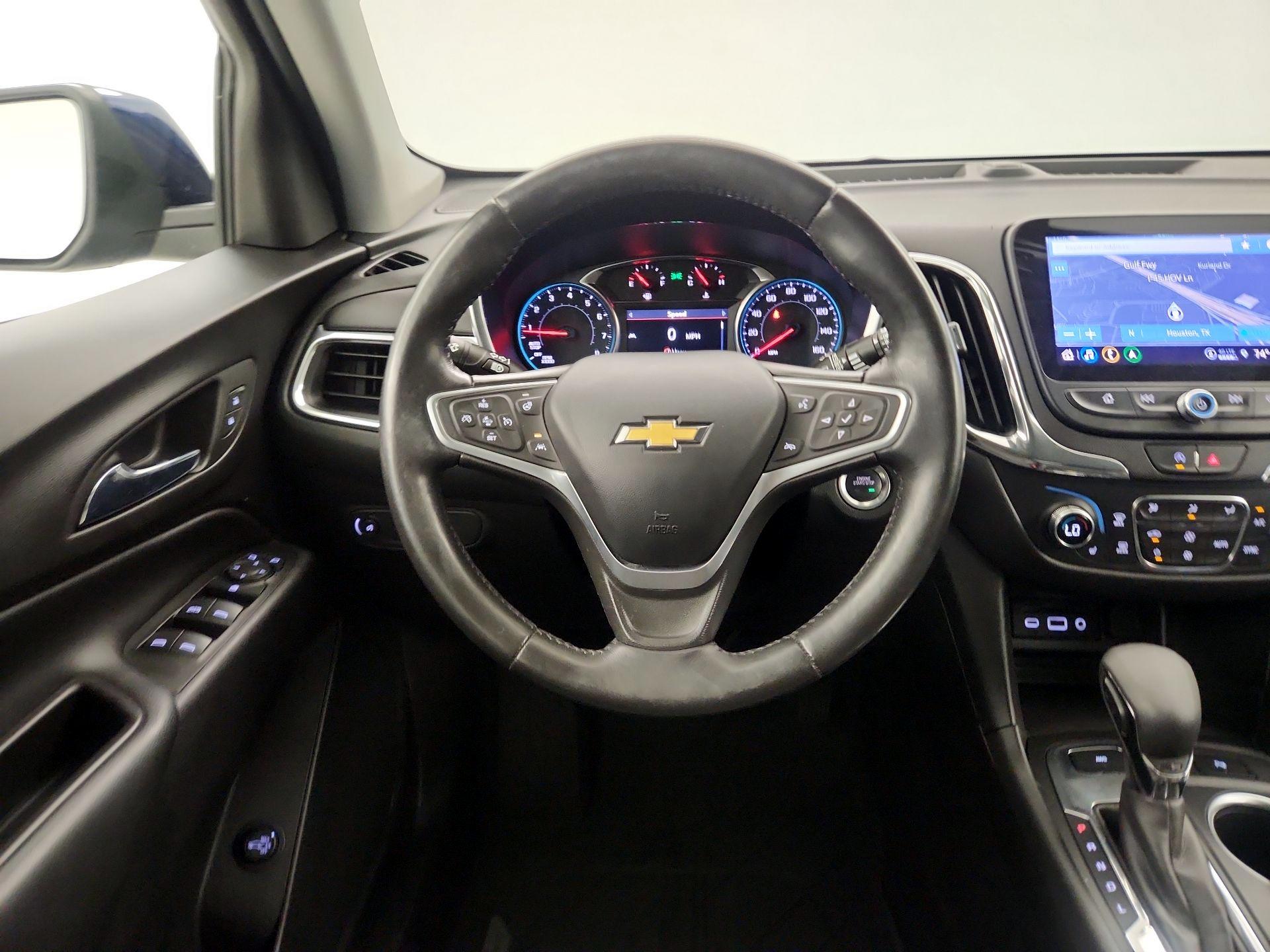 Thumbnail: 2022 Chevrolet Equinox - 10