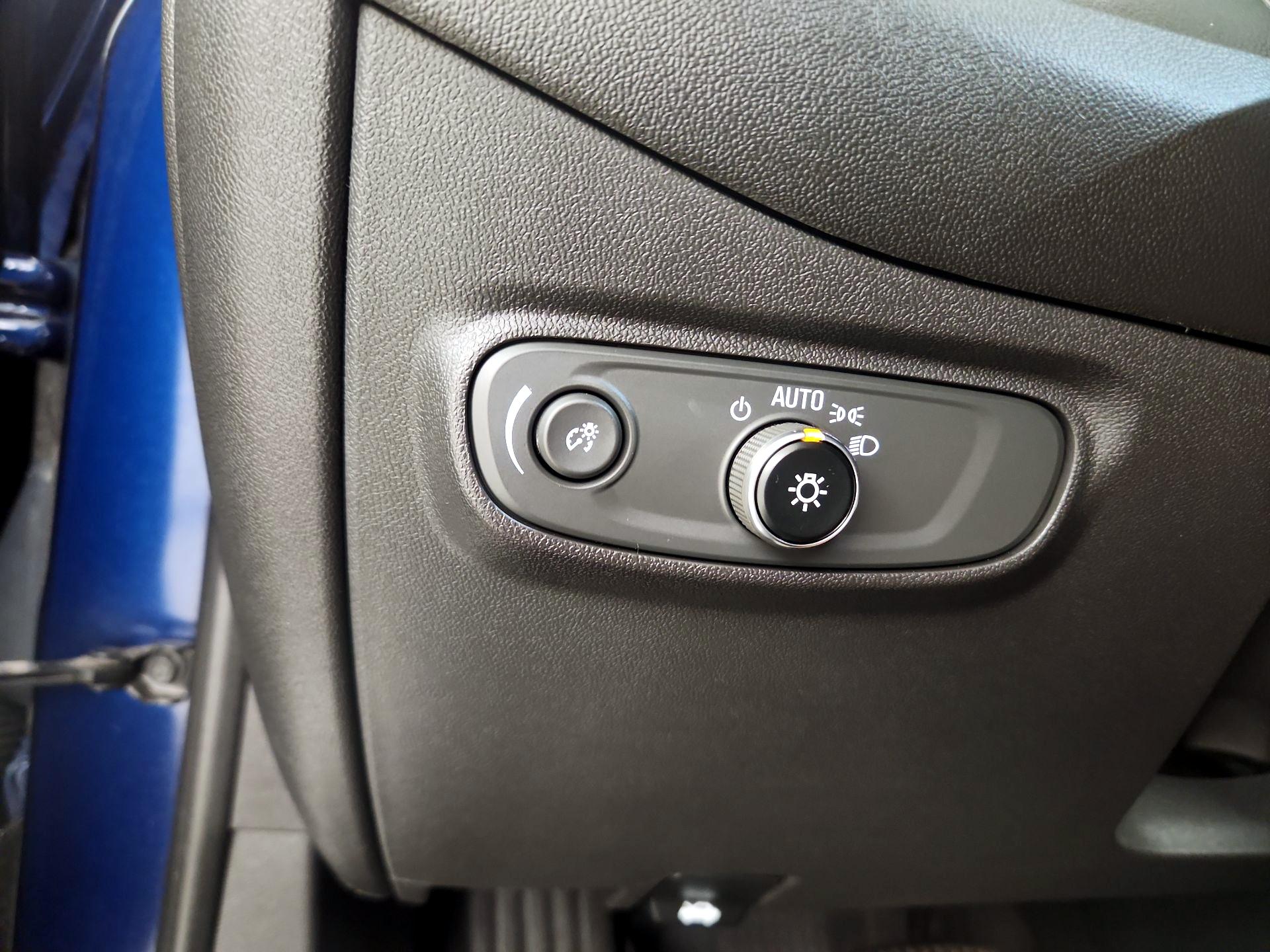 Thumbnail: 2022 Chevrolet Equinox - 13