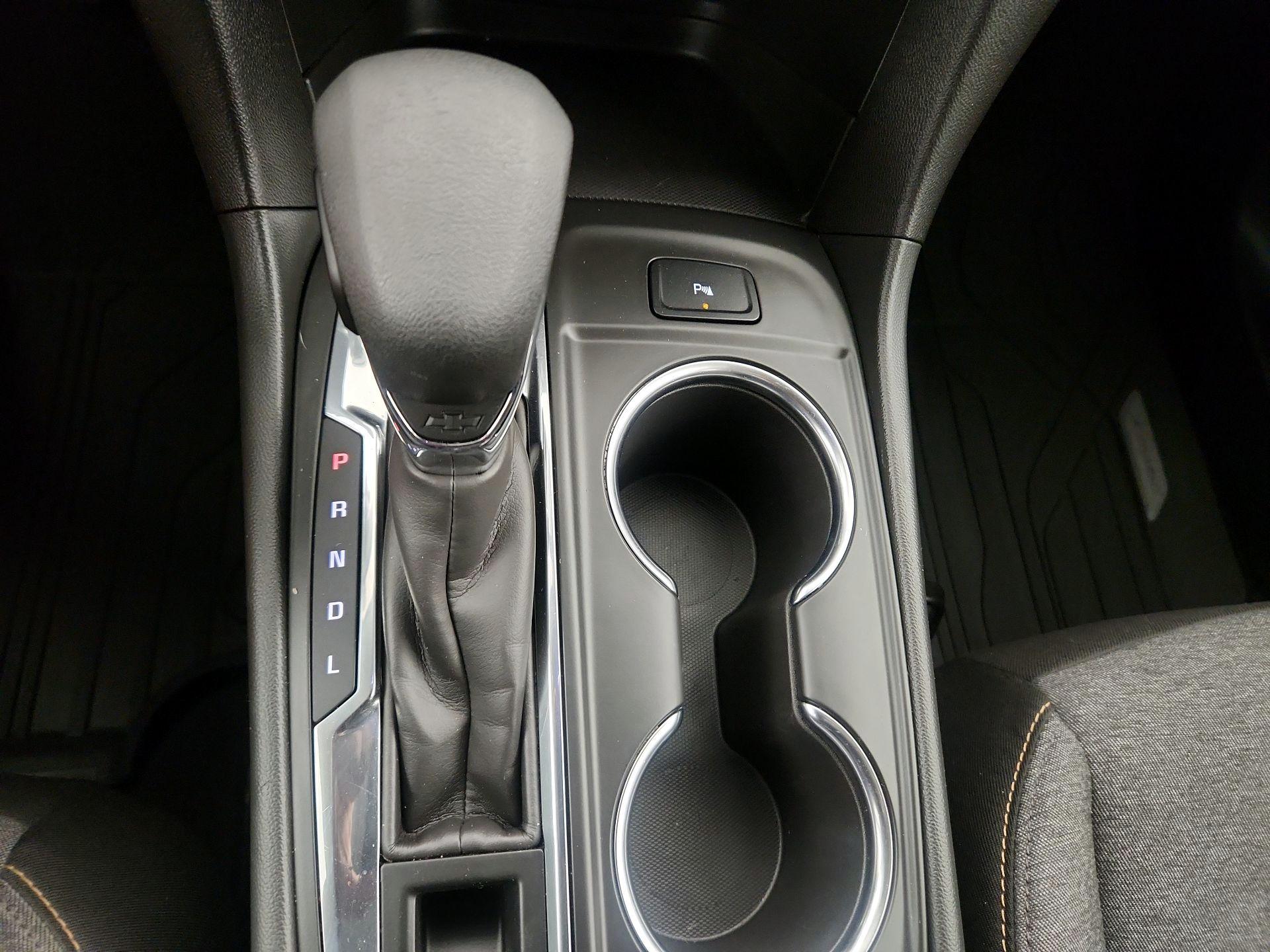 Thumbnail: 2022 Chevrolet Equinox - 18