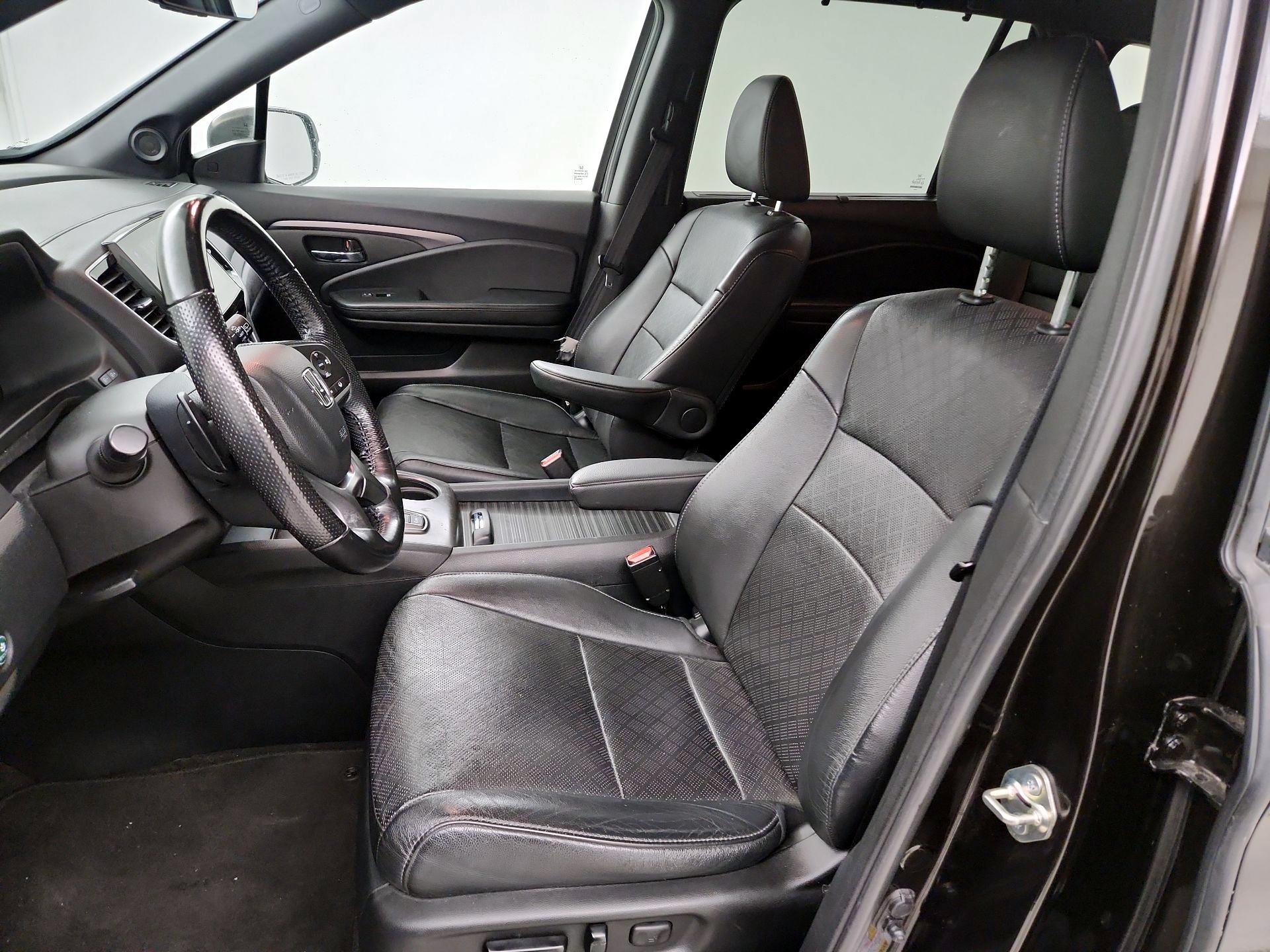 Thumbnail: 2020 Honda Passport - 11